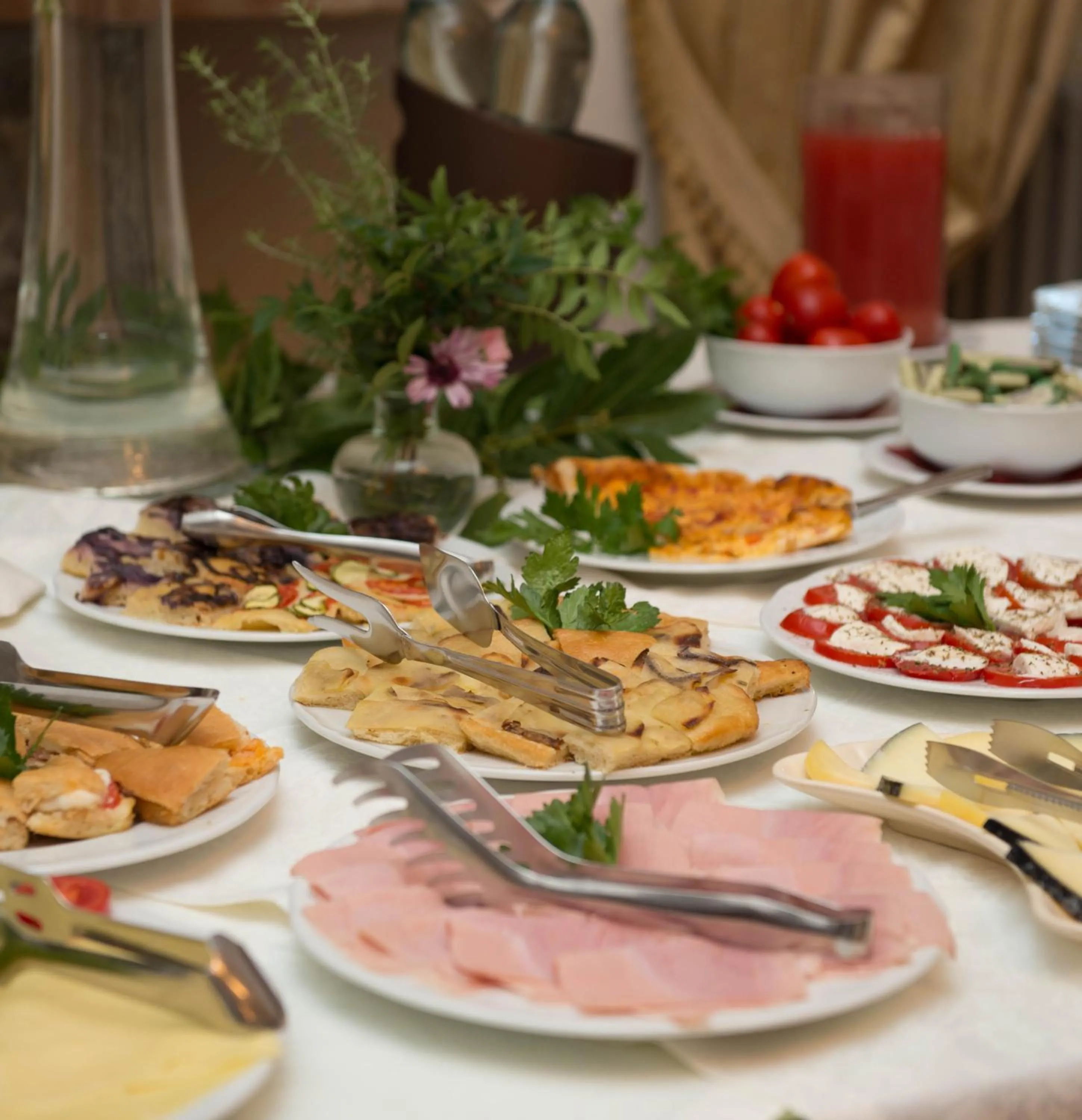 Buffet breakfast in Tenuta La Bandita
