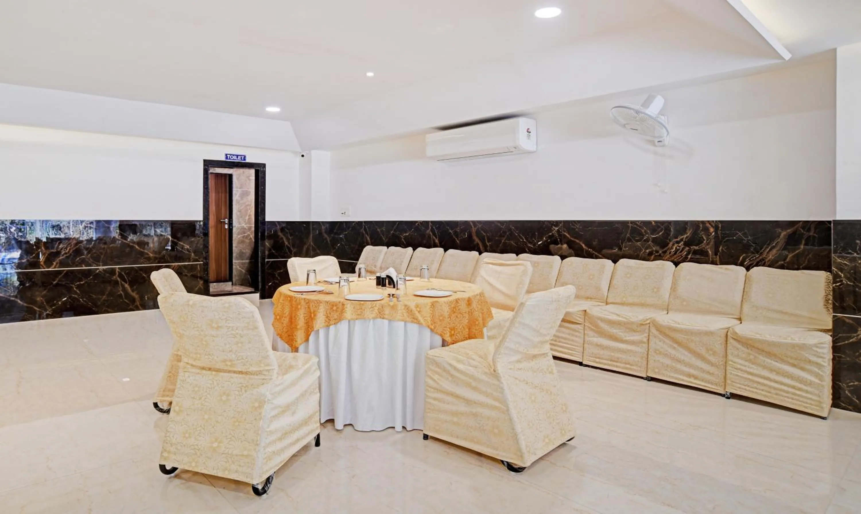 Breakfast in Treebo Shivaay