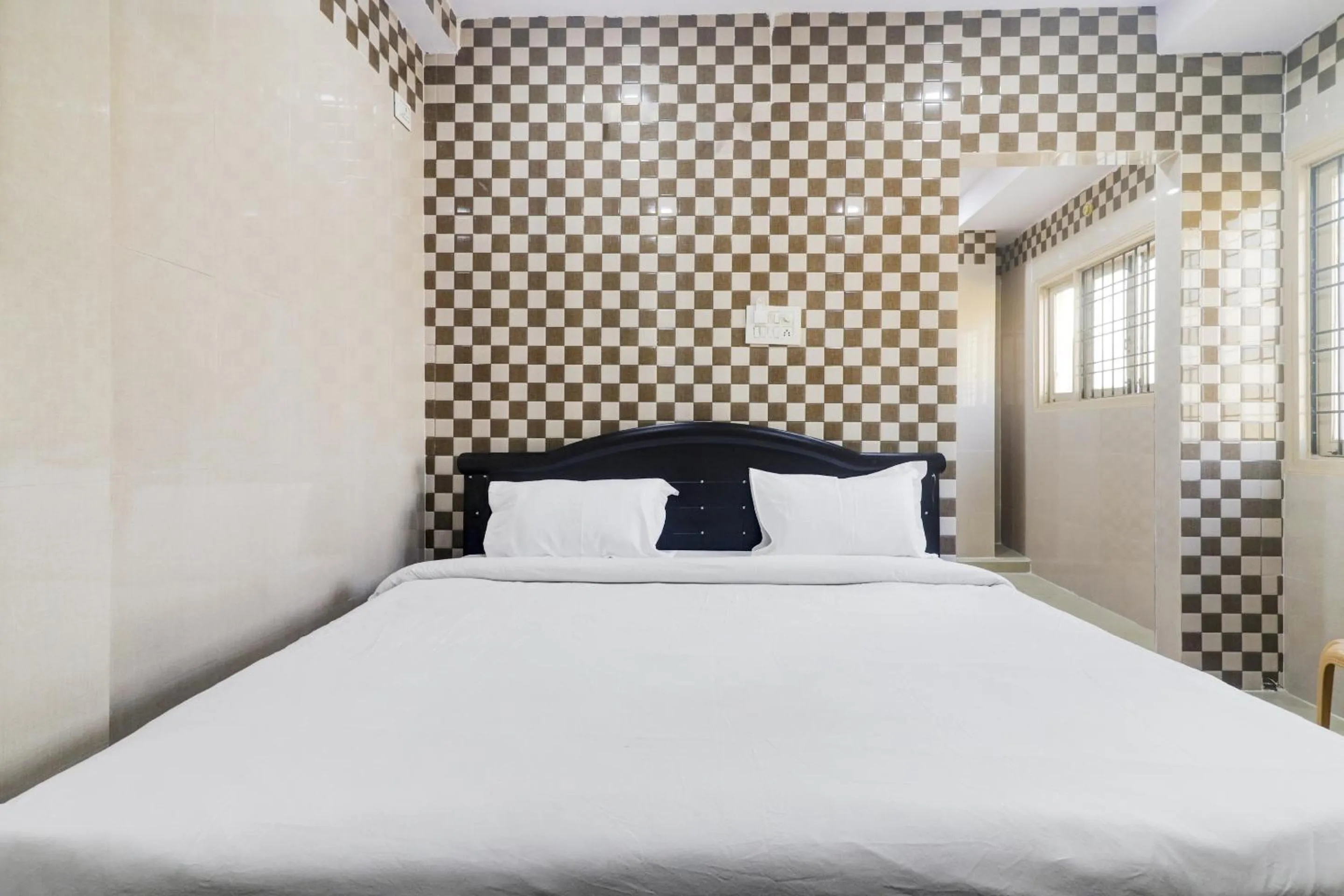 Bedroom, Bed in Hotel O Aroma Classic Near Nampally Railway station