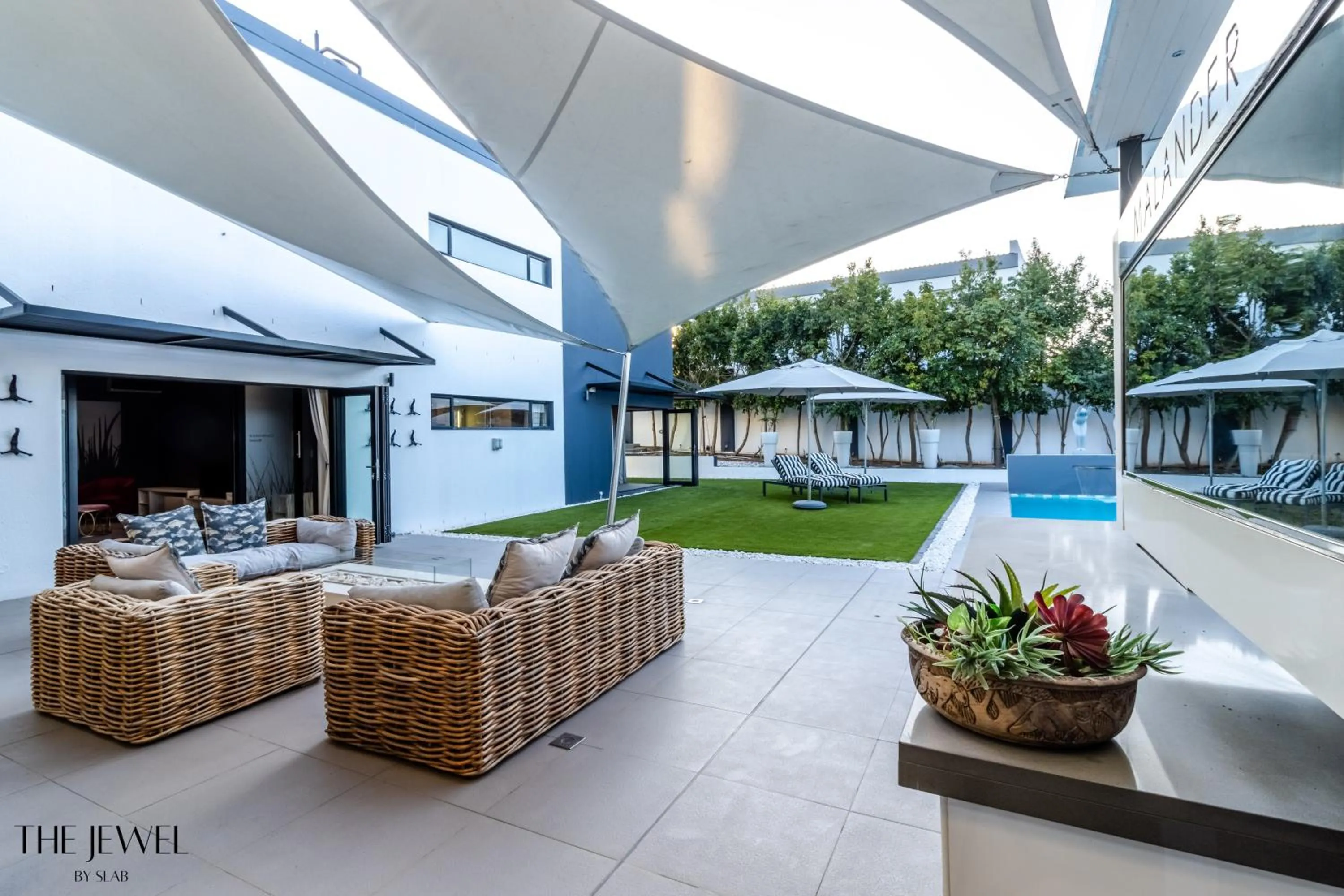 Patio in The Jewel B&B