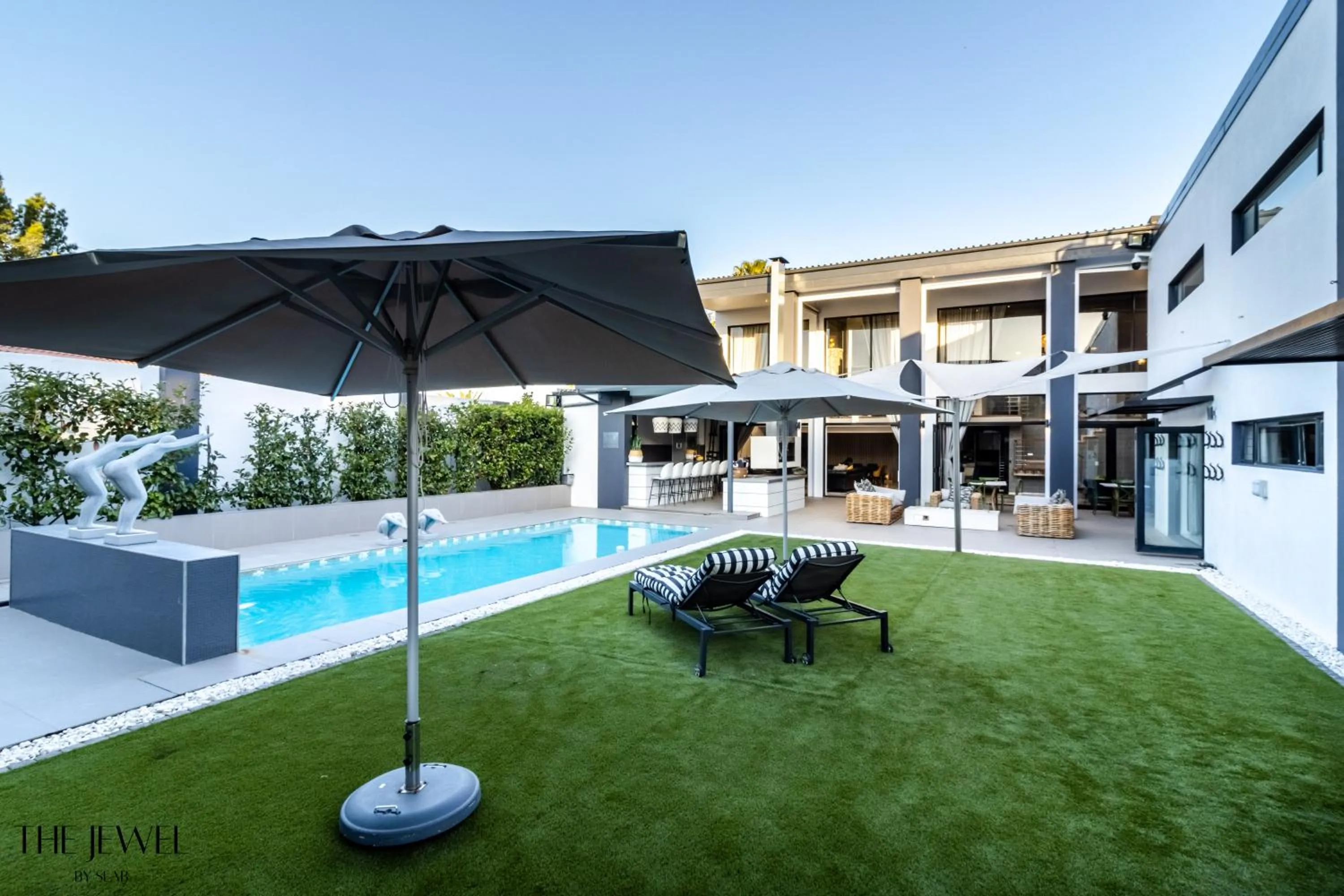 Patio in The Jewel B&B