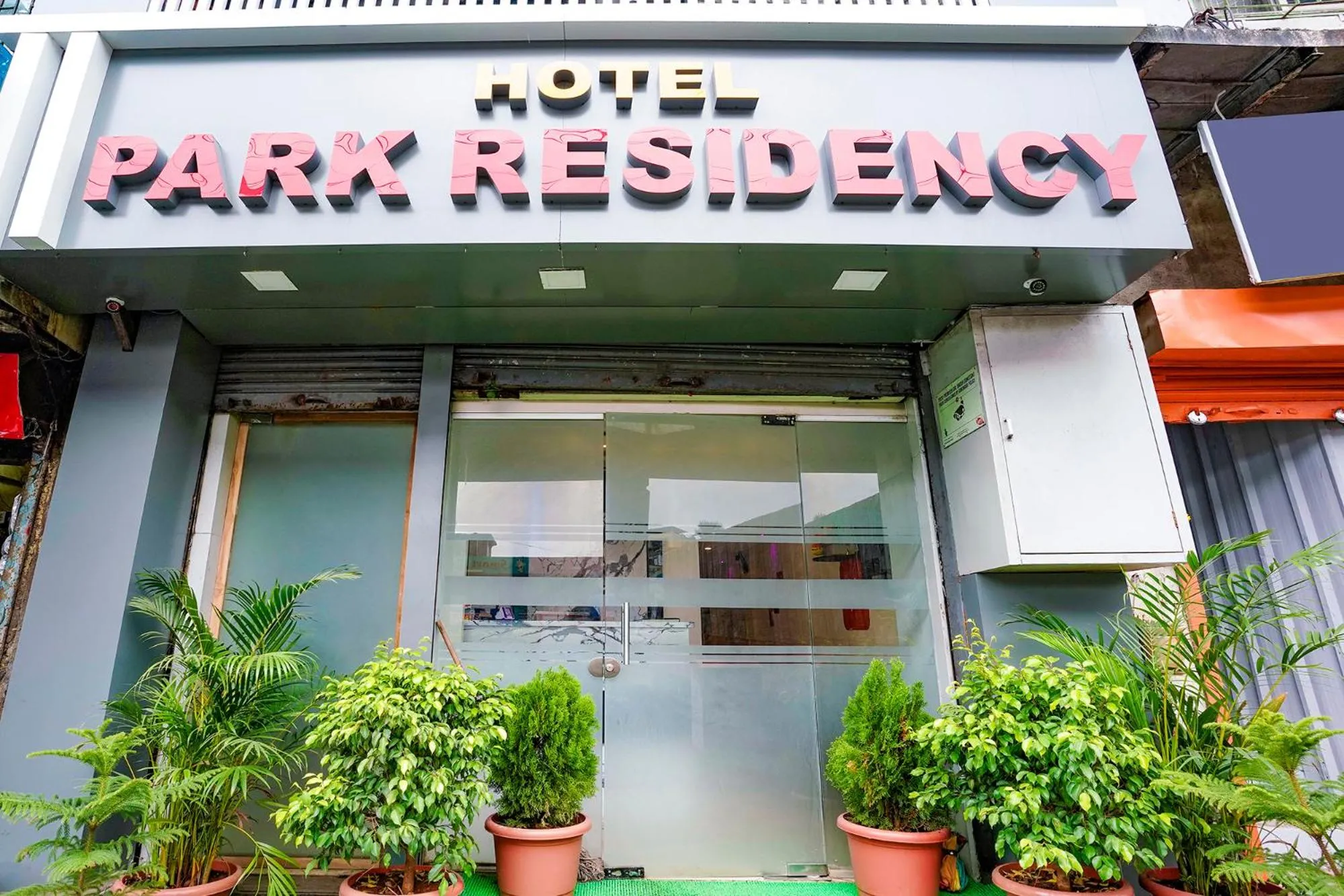 Facade/entrance in Via Park Residency