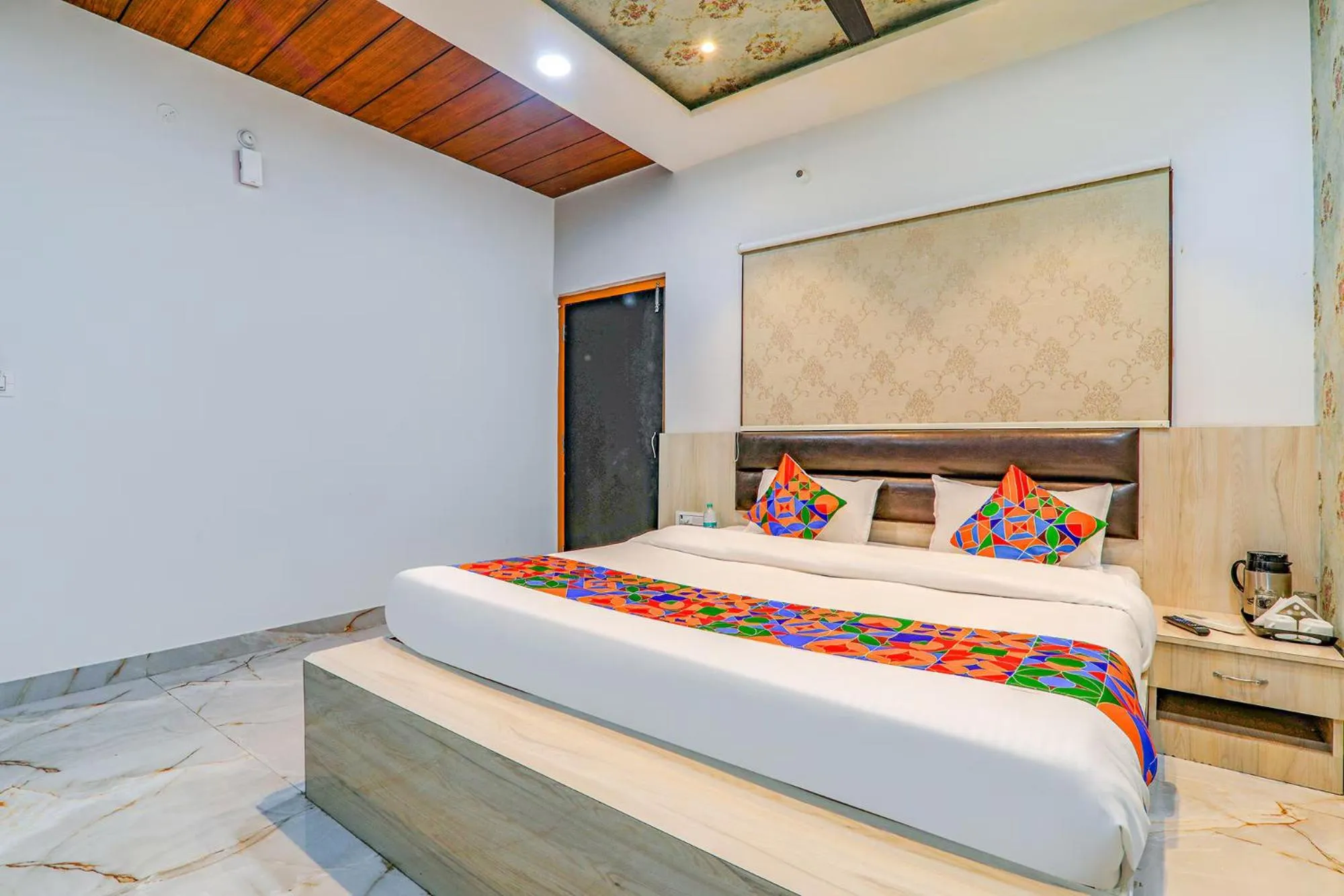 Bed in FabHotel Super 3 Premium - Banaras Railway Station