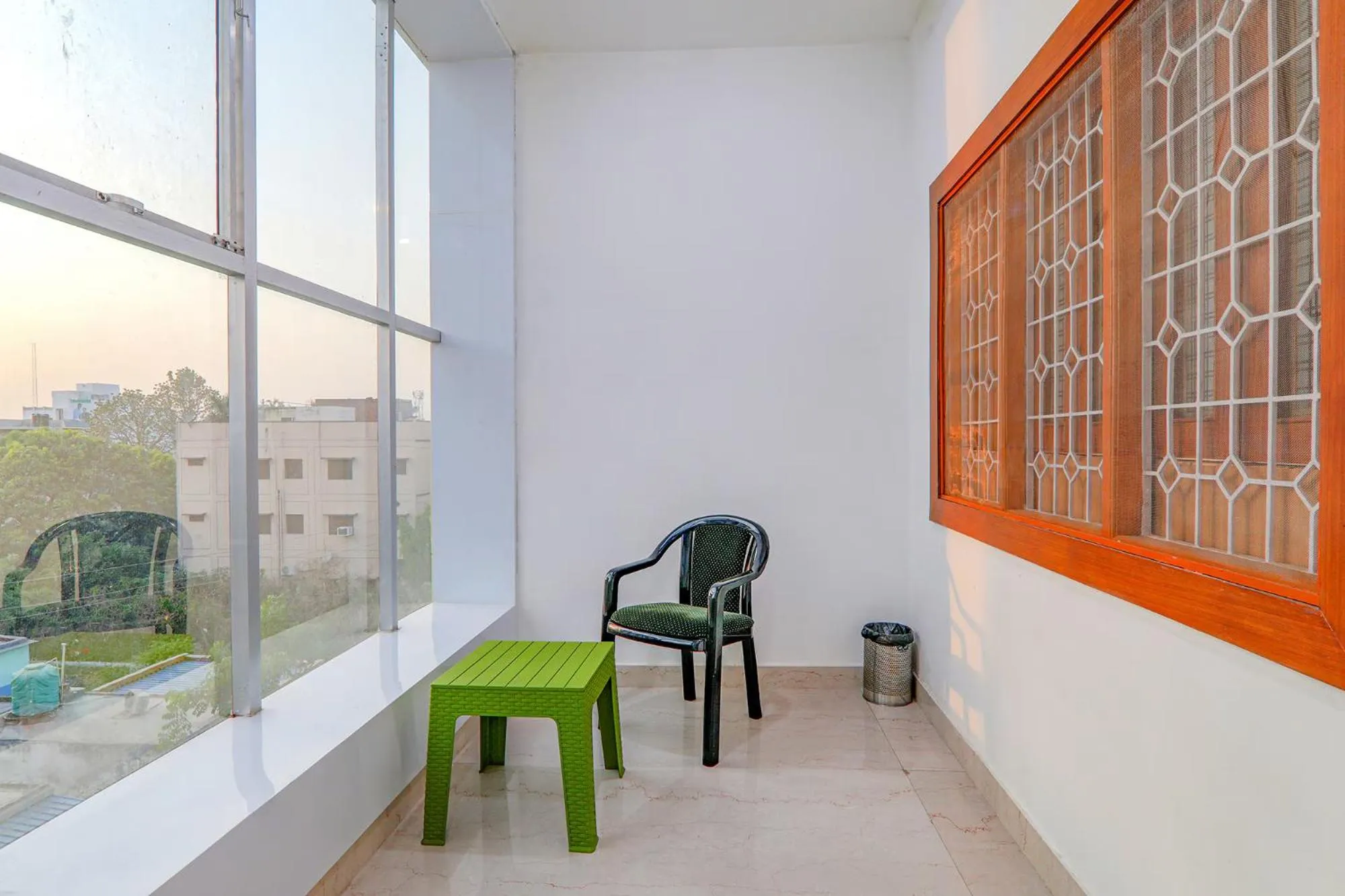 Balcony/Terrace in FabHotel Super 3 Premium - Banaras Railway Station