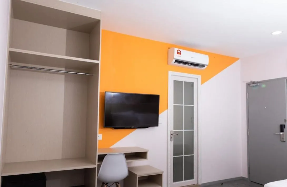 air conditioner in THE CROWN HOTEL @ KLIA