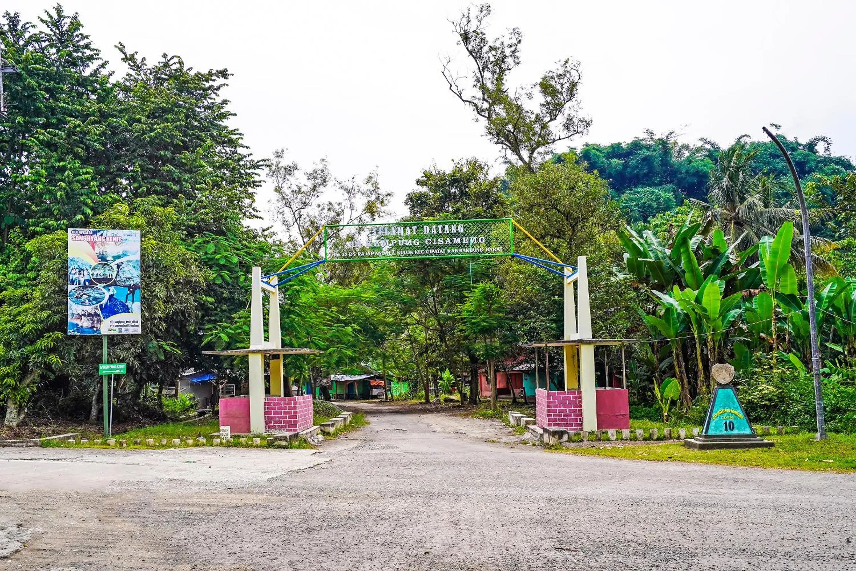 OYO Homes 90916 Eco Tourism Geopark Rajamandala Homestay Syariah OYO Homes 90916 Eco Tourism Geopark Rajamandala Homestay Syariah