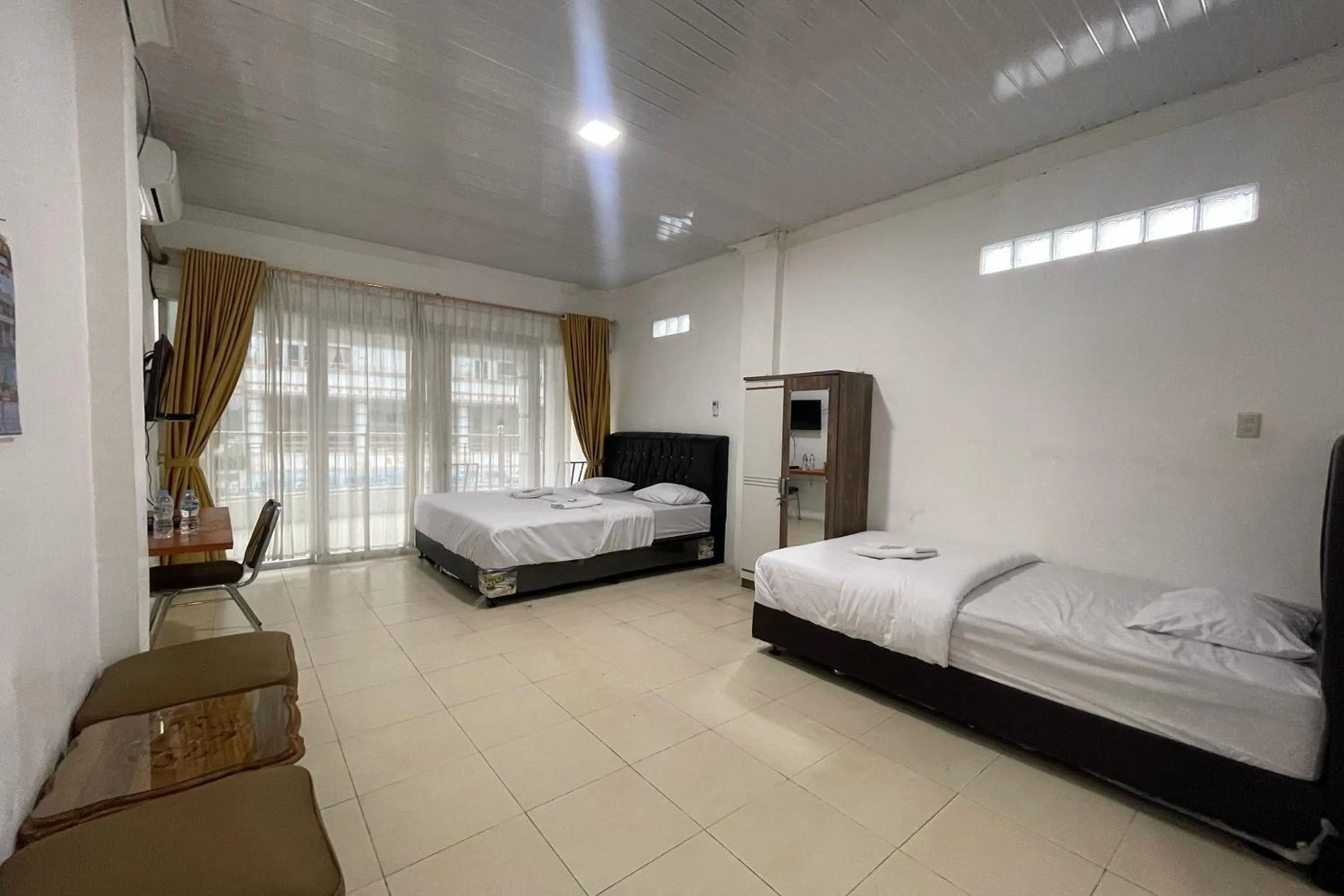 Bedroom, Bed in Agave Hotel Siantar