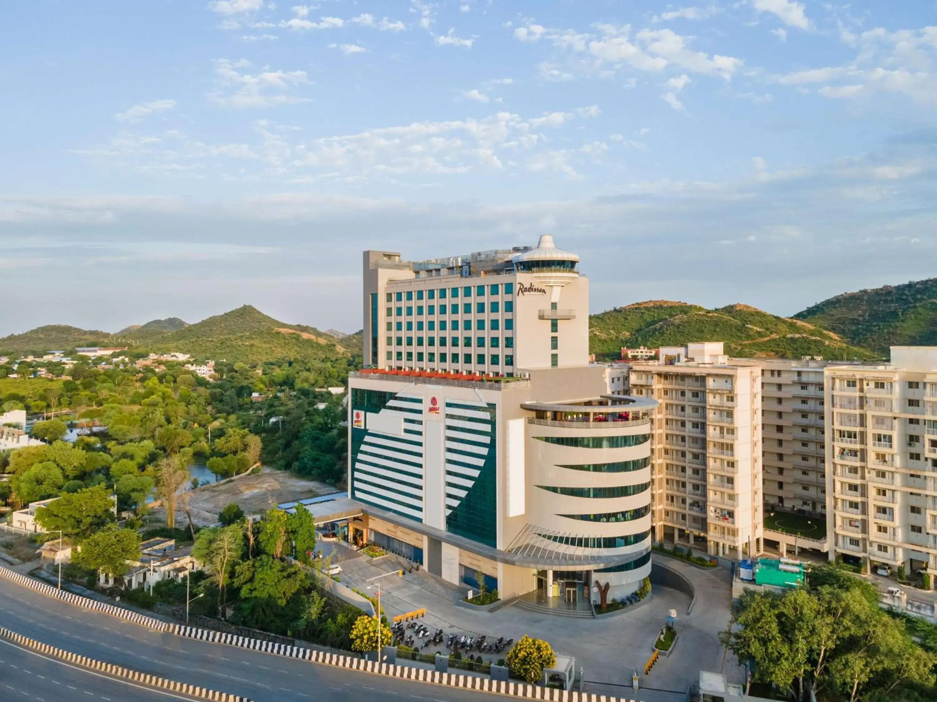 Property building in Radisson Hotel Nathdwara Property building in Radisson Hotel Nathdwara