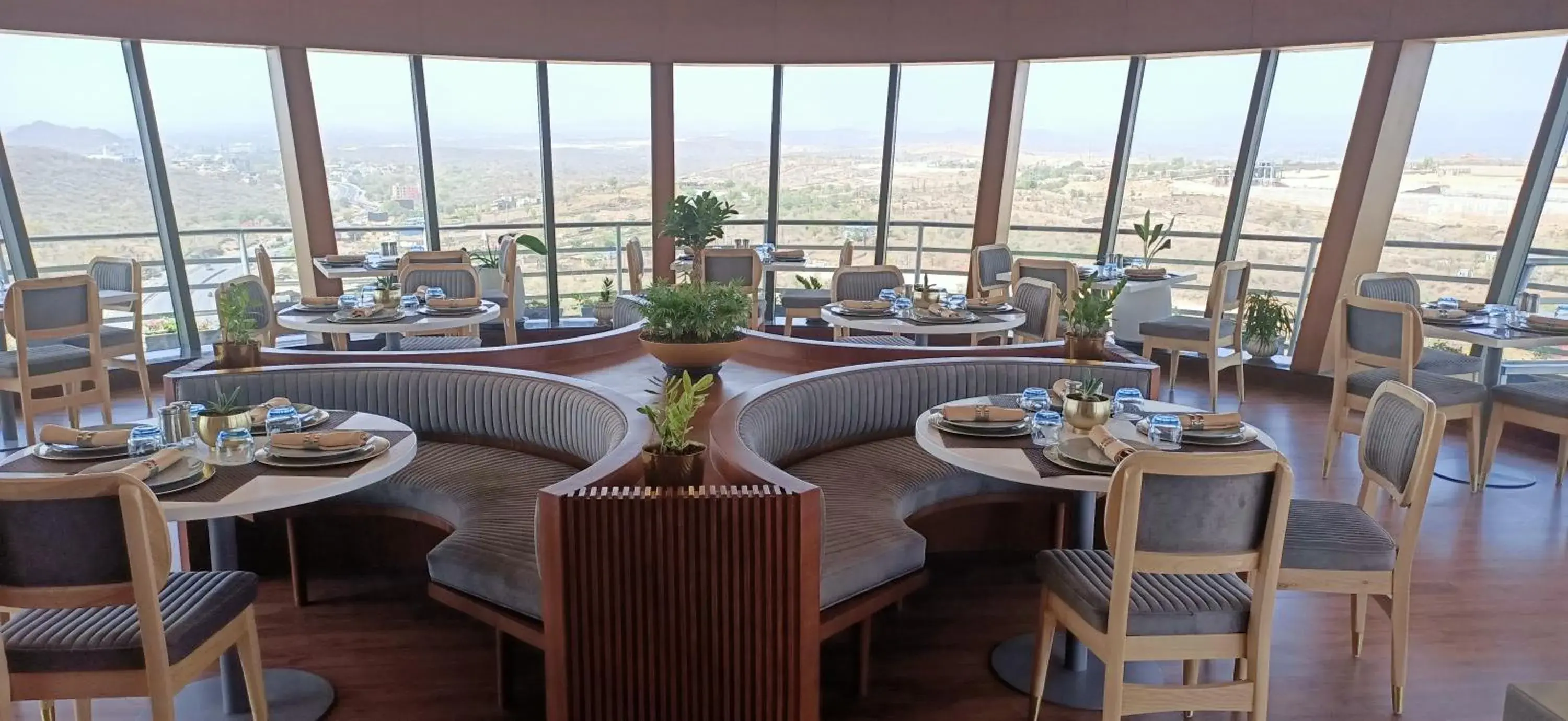 Restaurant/places to eat in Radisson Hotel Nathdwara Restaurant/places to eat in Radisson Hotel Nathdwara