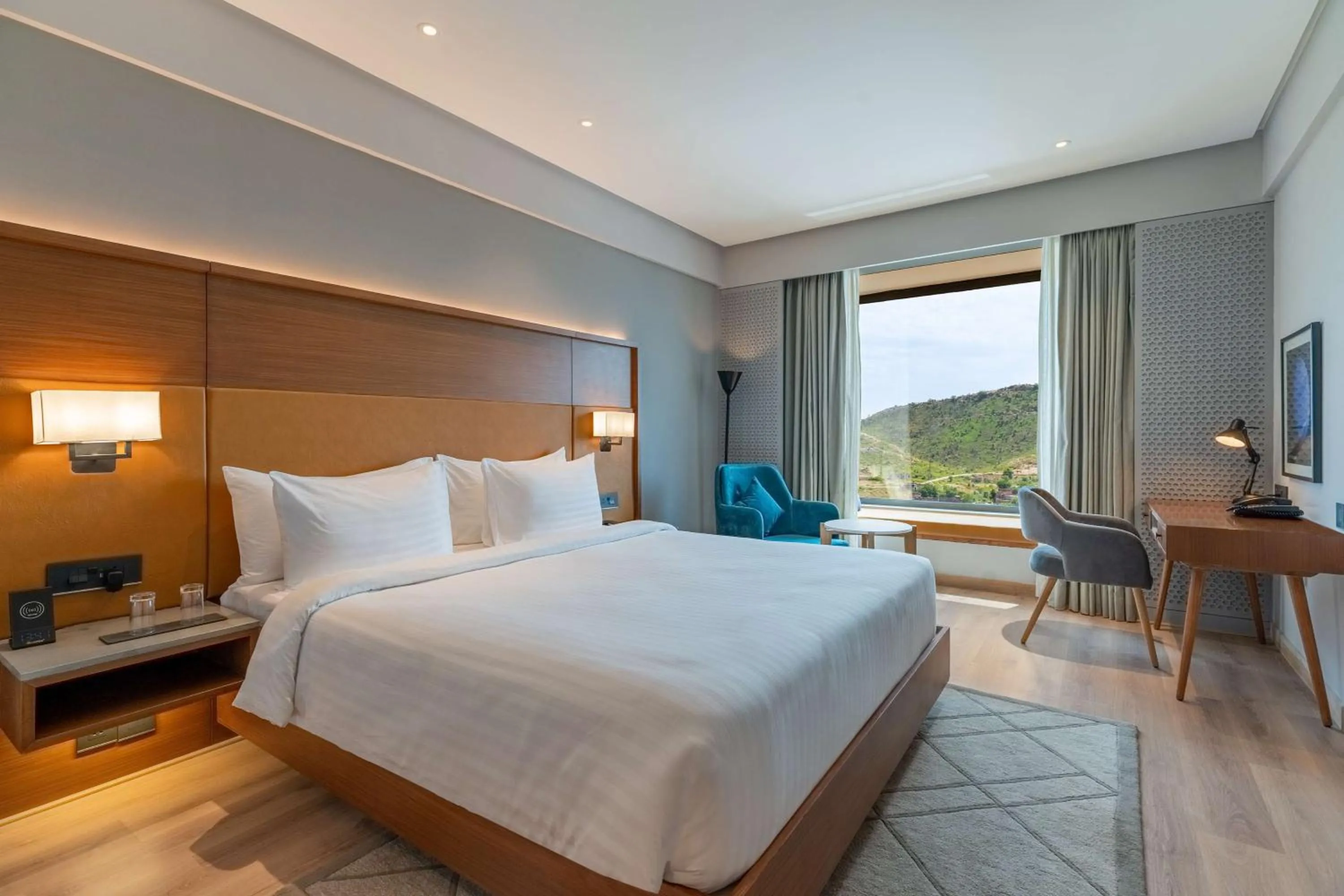 Bedroom, Bed in Radisson Hotel Nathdwara