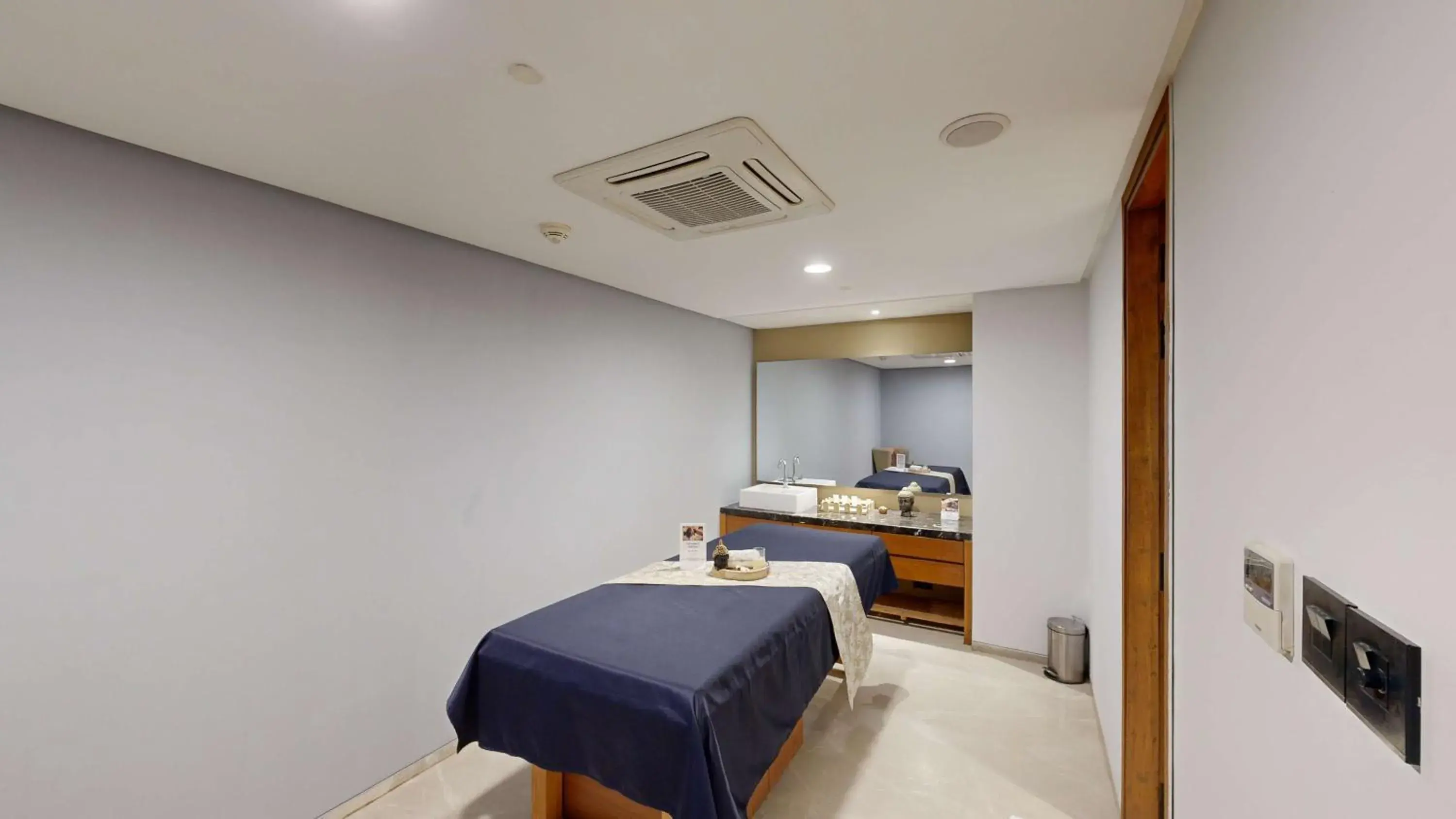 Spa and wellness centre/facilities in Radisson Hotel Nathdwara Spa and wellness centre/facilities in Radisson Hotel Nathdwara