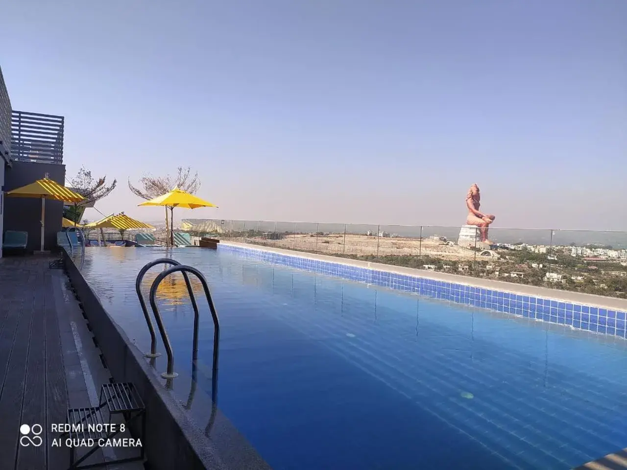 Swimming pool in Radisson Hotel Nathdwara Swimming pool in Radisson Hotel Nathdwara