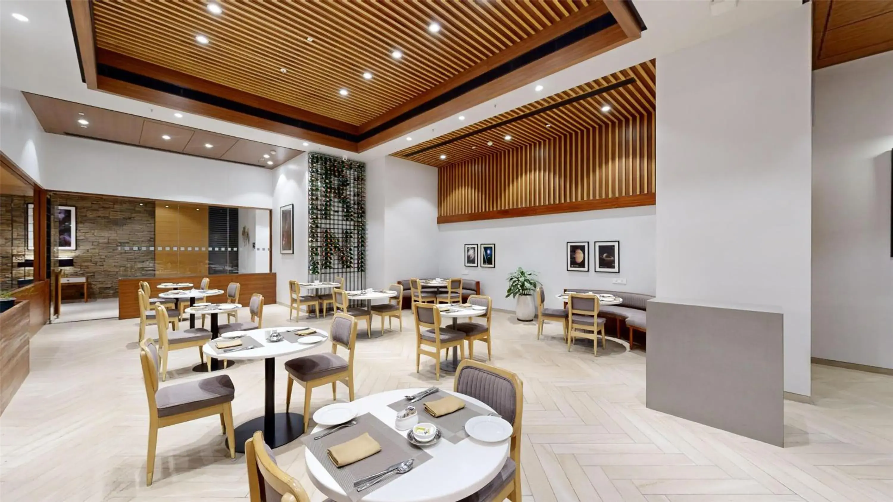Restaurant/places to eat in Radisson Hotel Nathdwara Restaurant/places to eat in Radisson Hotel Nathdwara