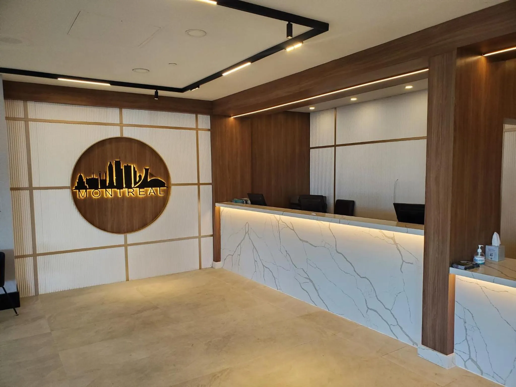 Lobby or reception in Radisson Hotel Montreal Airport