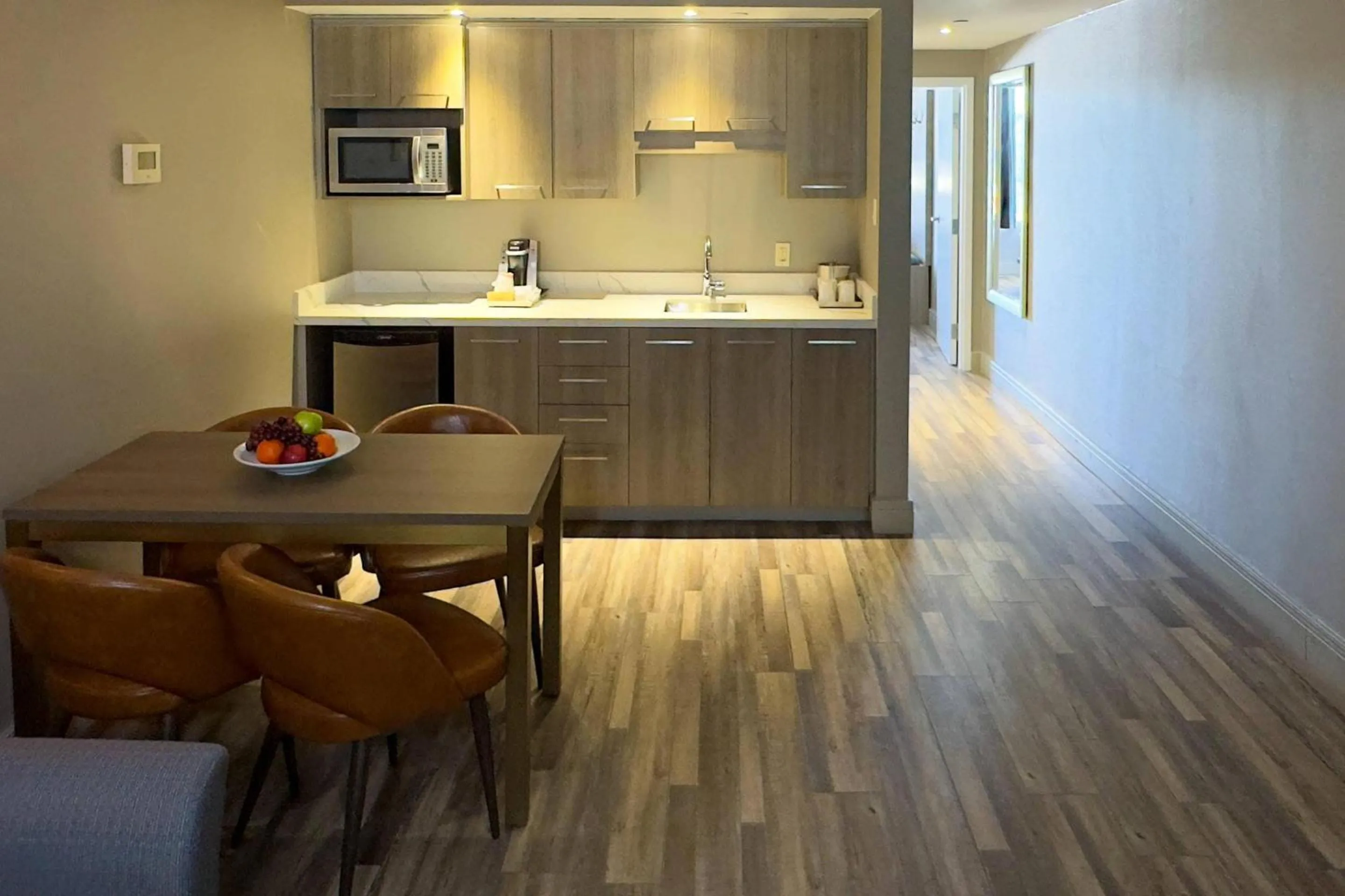 Bedroom in Radisson Hotel Montreal Airport