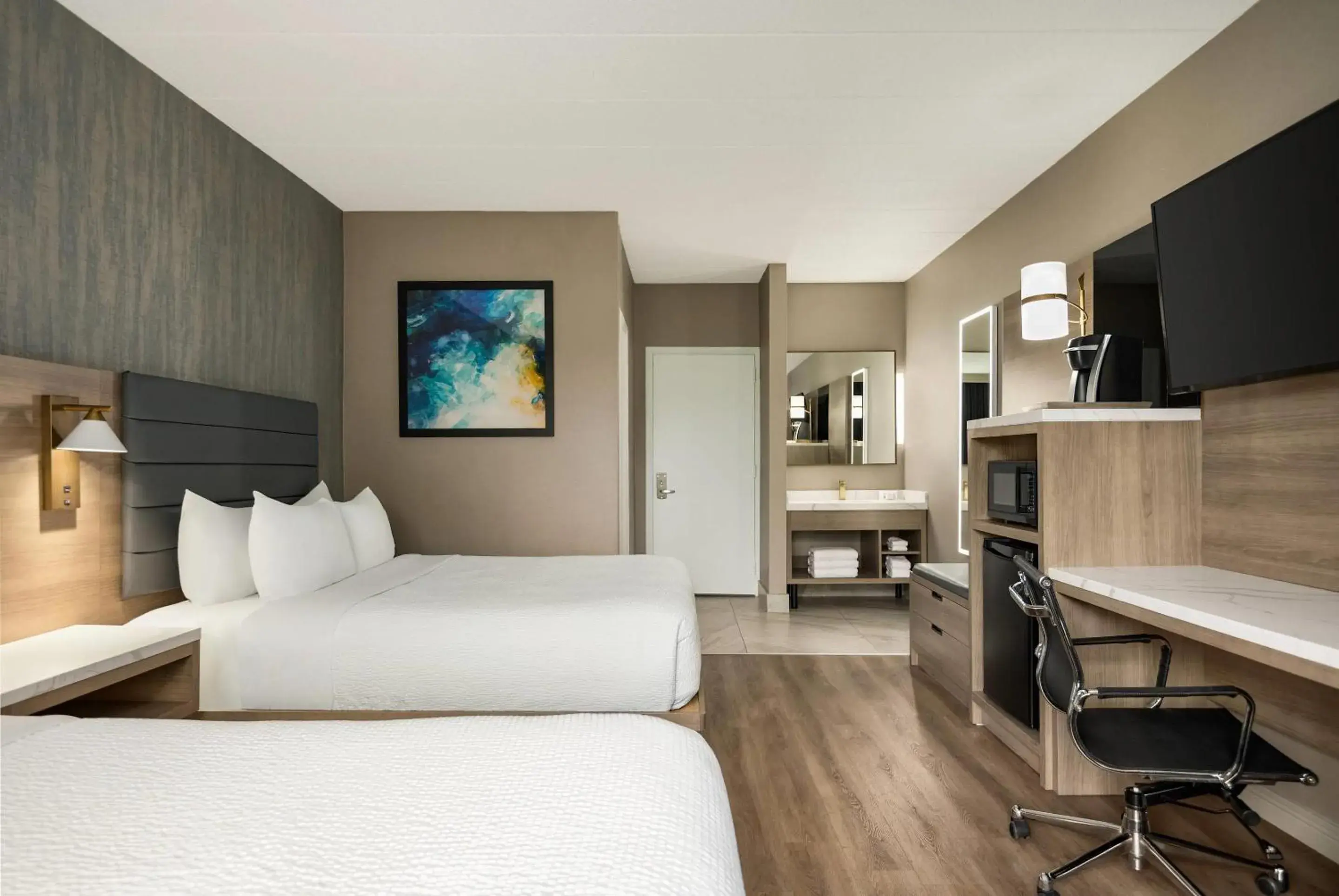 Bedroom, Bed in Radisson Hotel Montreal Airport Bedroom, Bed in Radisson Hotel Montreal Airport