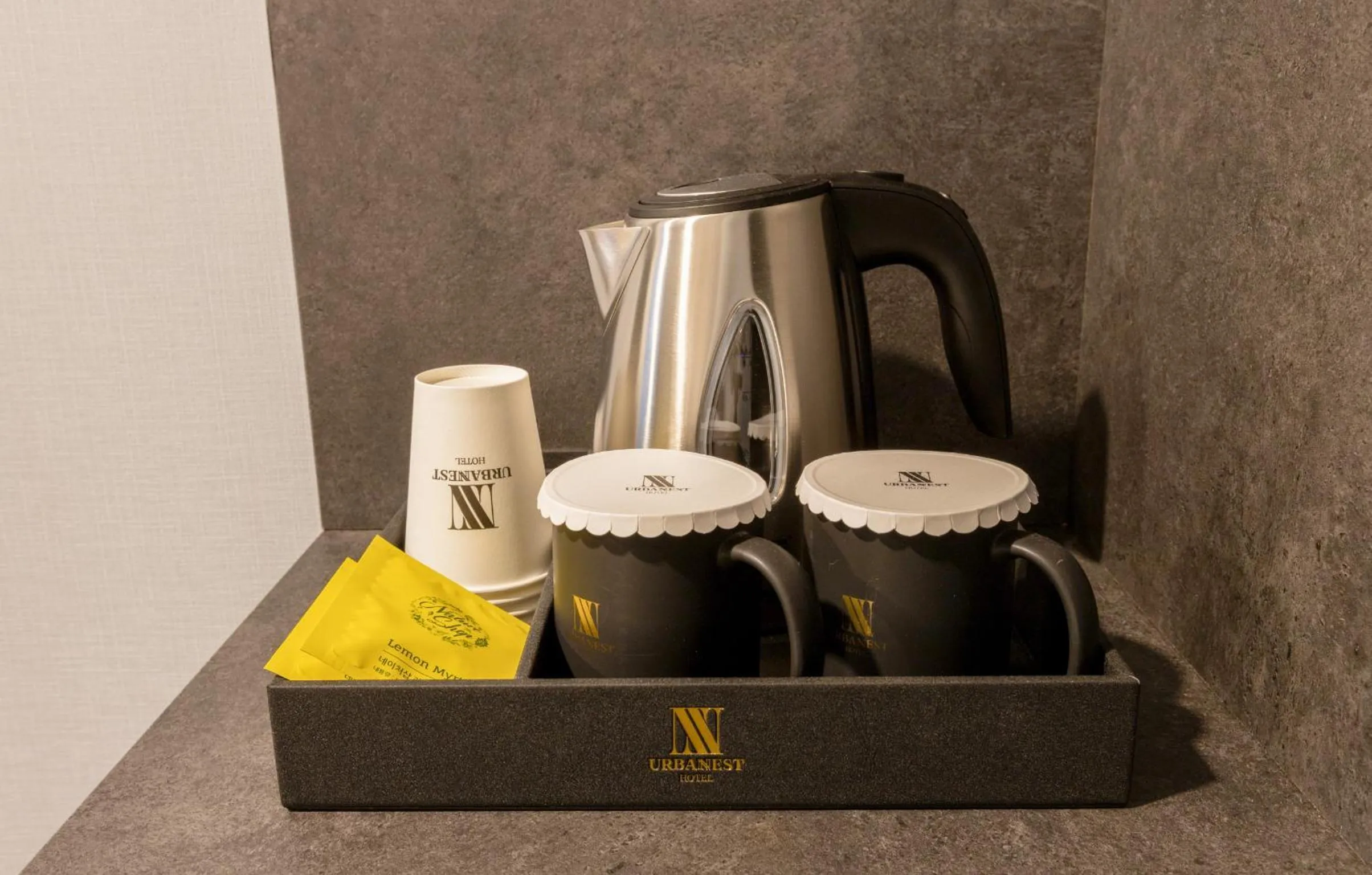 Coffee/tea facilities in Urban-Est Hotel