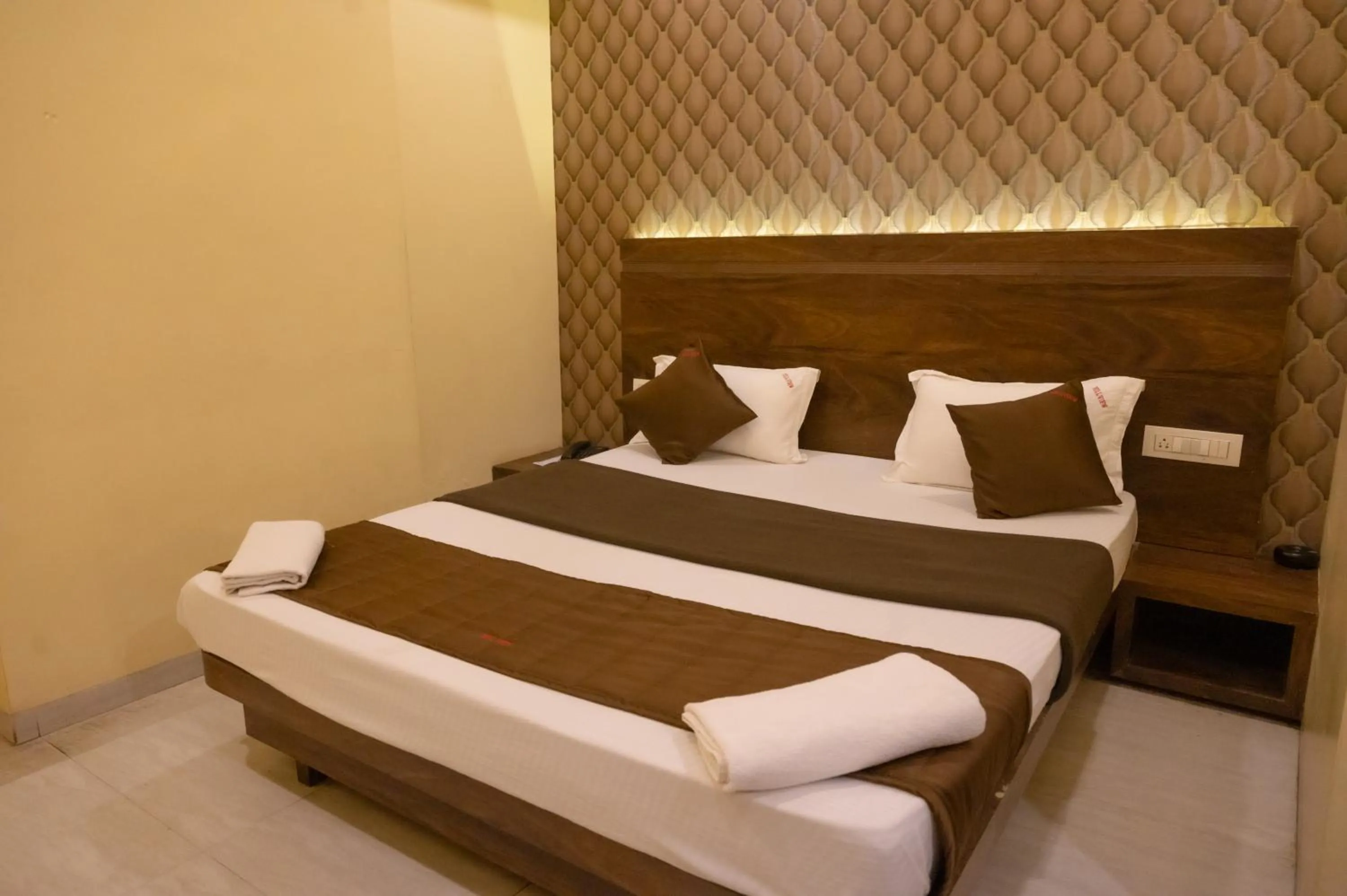Bed in VIJAYA HILL VIEW RESIDENCY