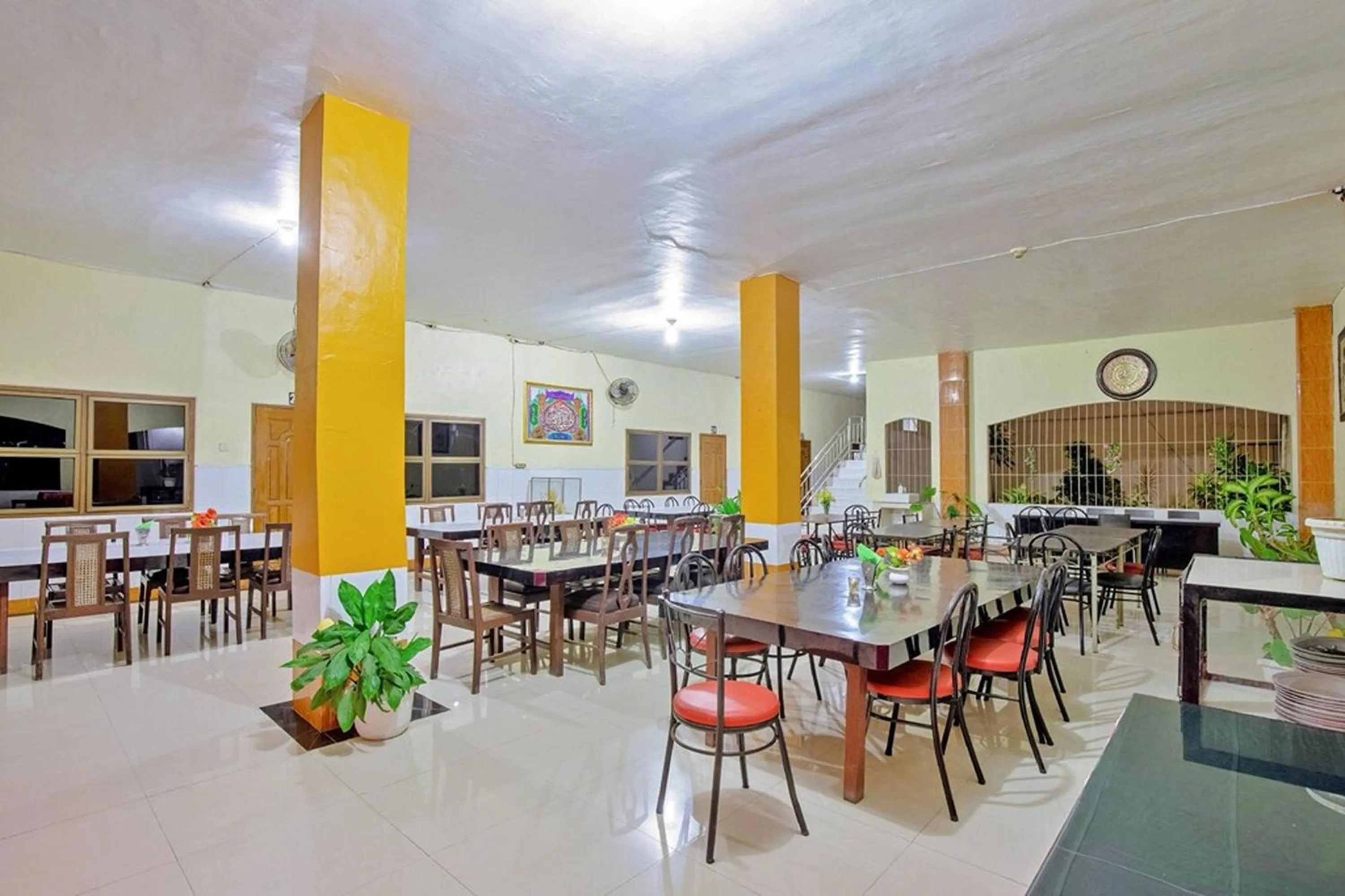 Restaurant/places to eat in Malibou Hotel Medan