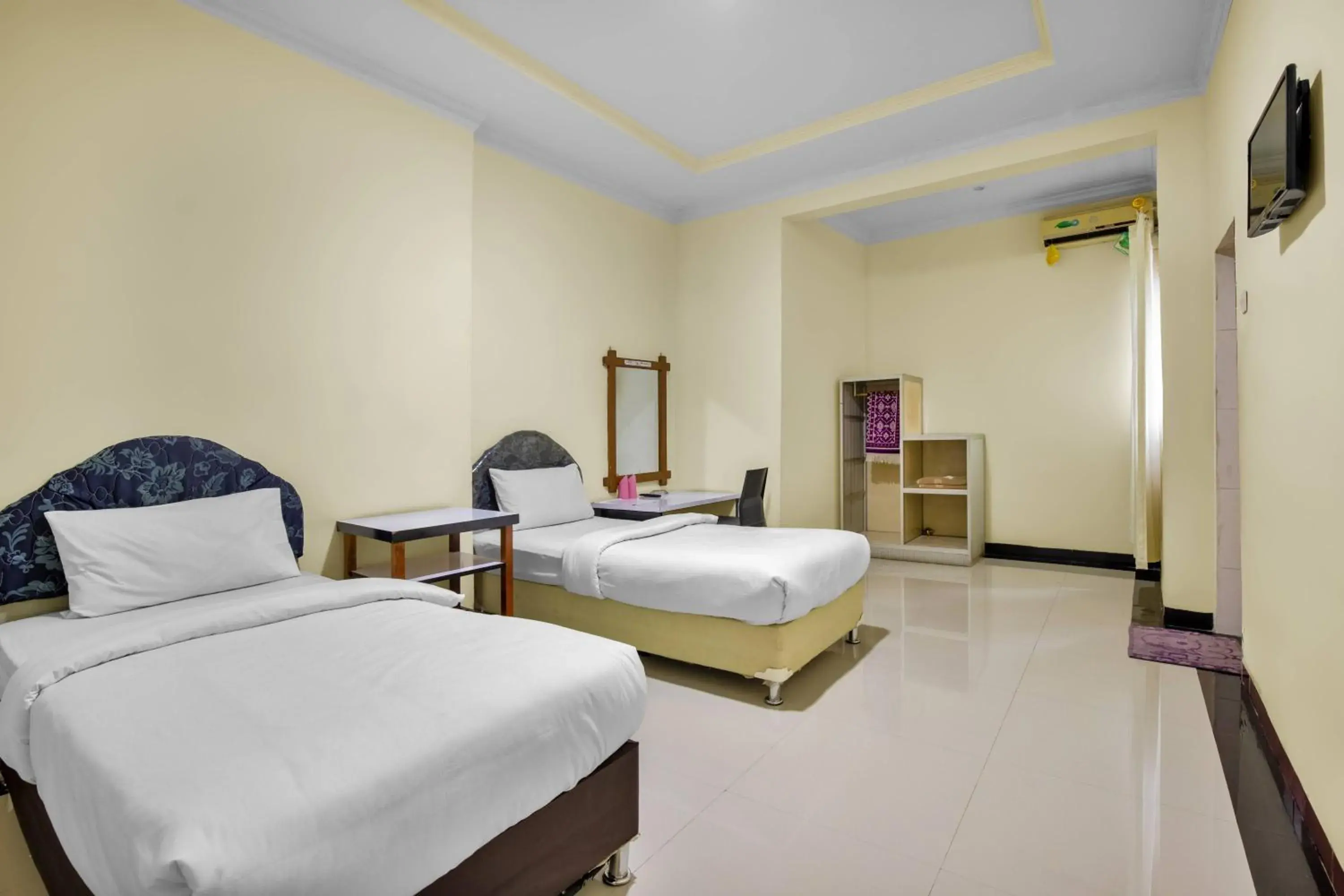 Bed in Malibou Hotel Medan Bed in Malibou Hotel Medan