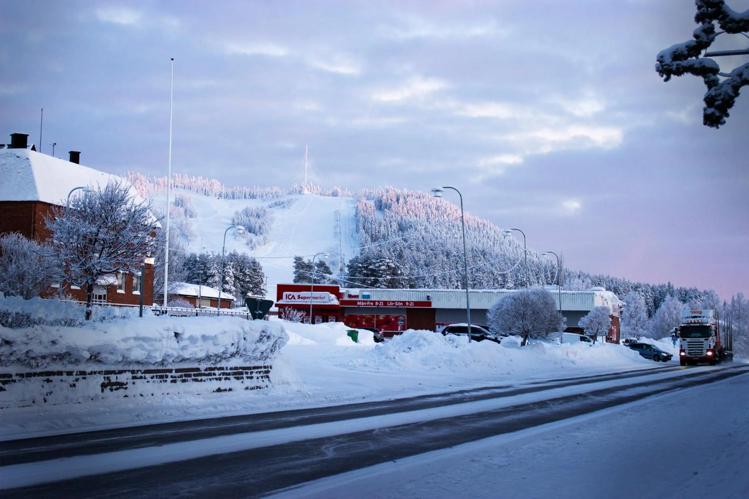 Winter in Hotell Tjamstan Malå