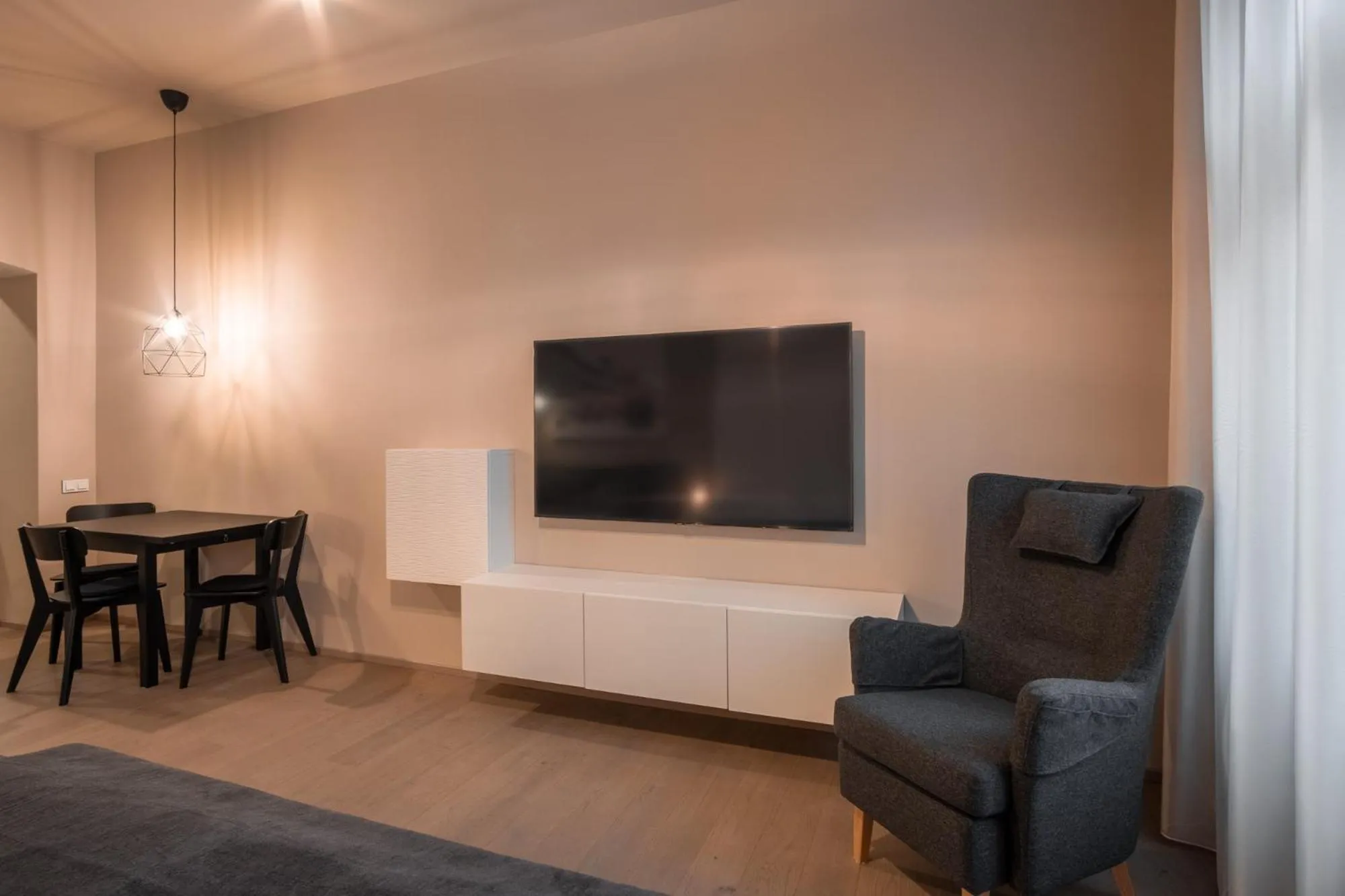 TV and multimedia in Aparthotel Rimska 14