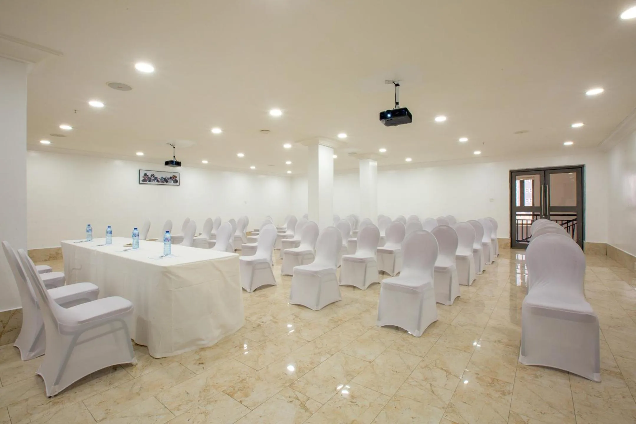 Meeting/conference room in JOHNWOOD HOTEL by Bolton