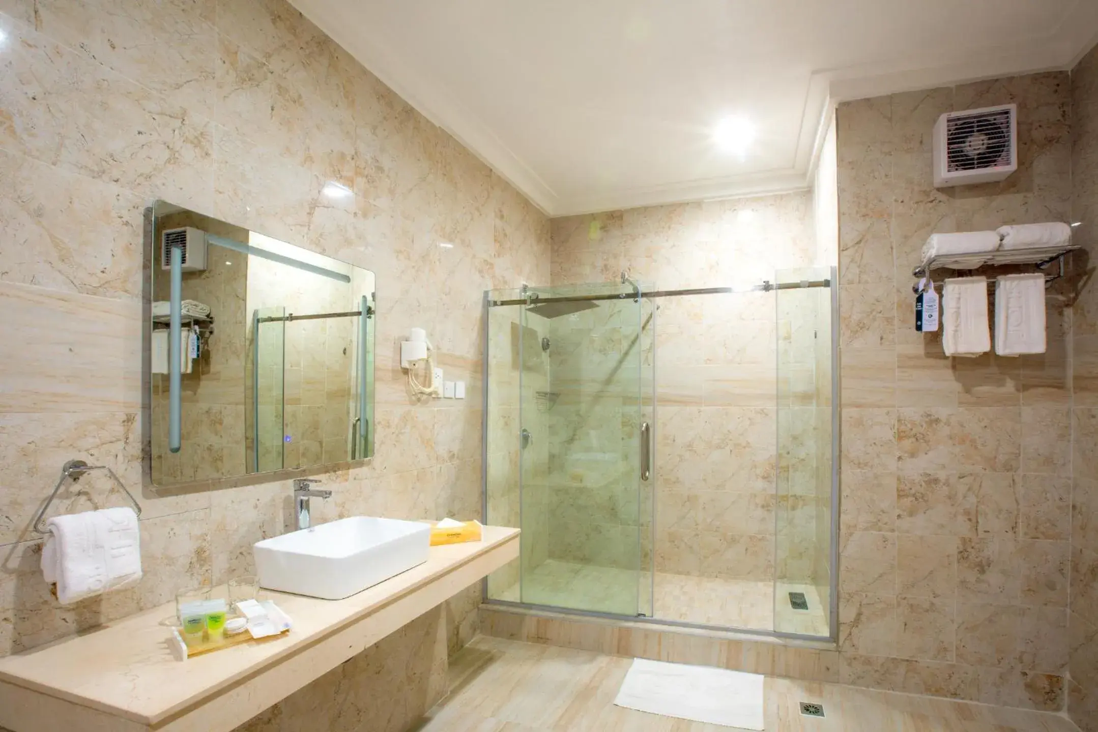 One-Bedroom Apartment - single occupancy in JOHNWOOD HOTEL by Bolton One-Bedroom Apartment - single occupancy in JOHNWOOD HOTEL by Bolton