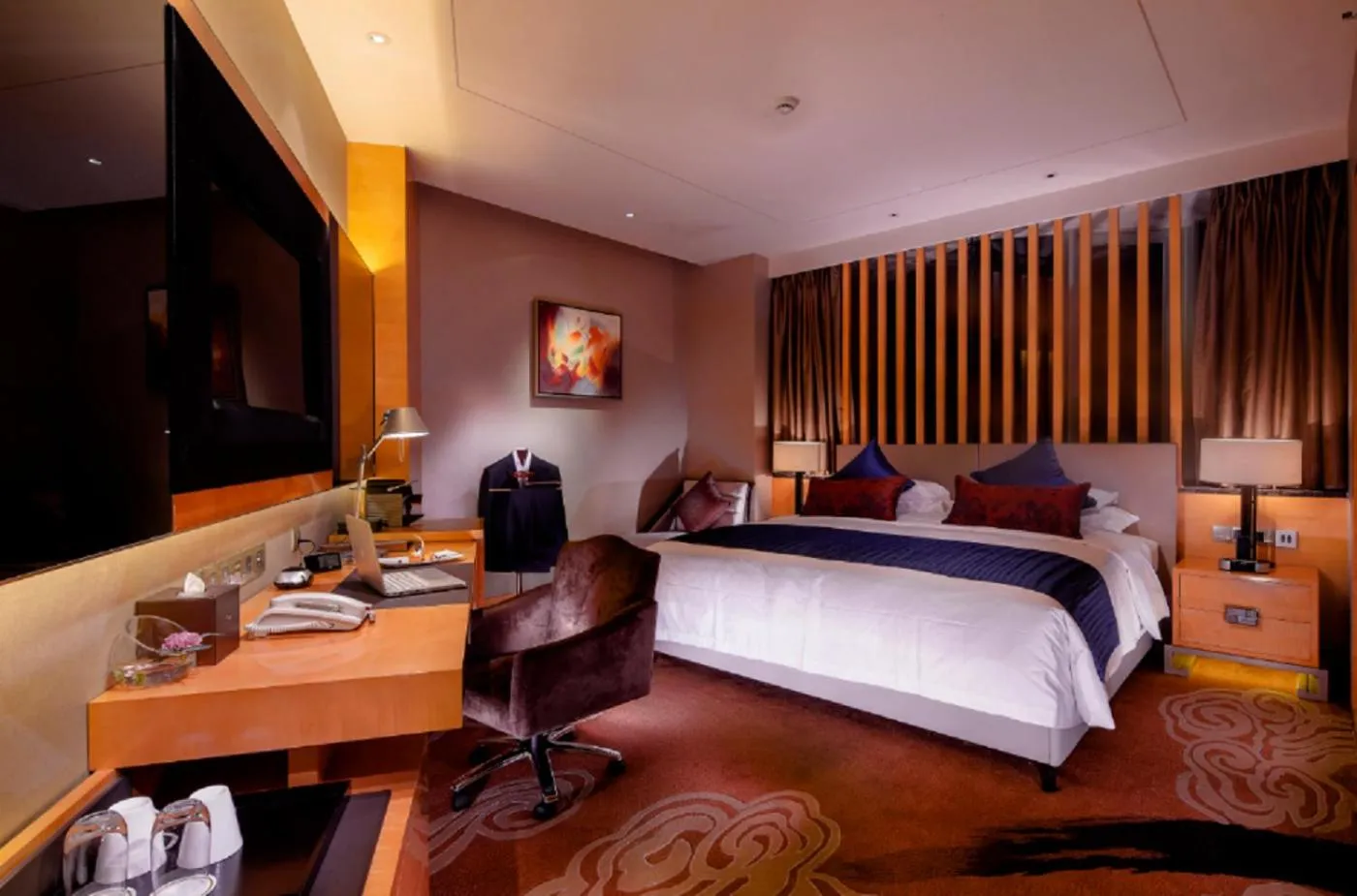 Bedroom, Bed in Felton Grand Hotel Chengdu