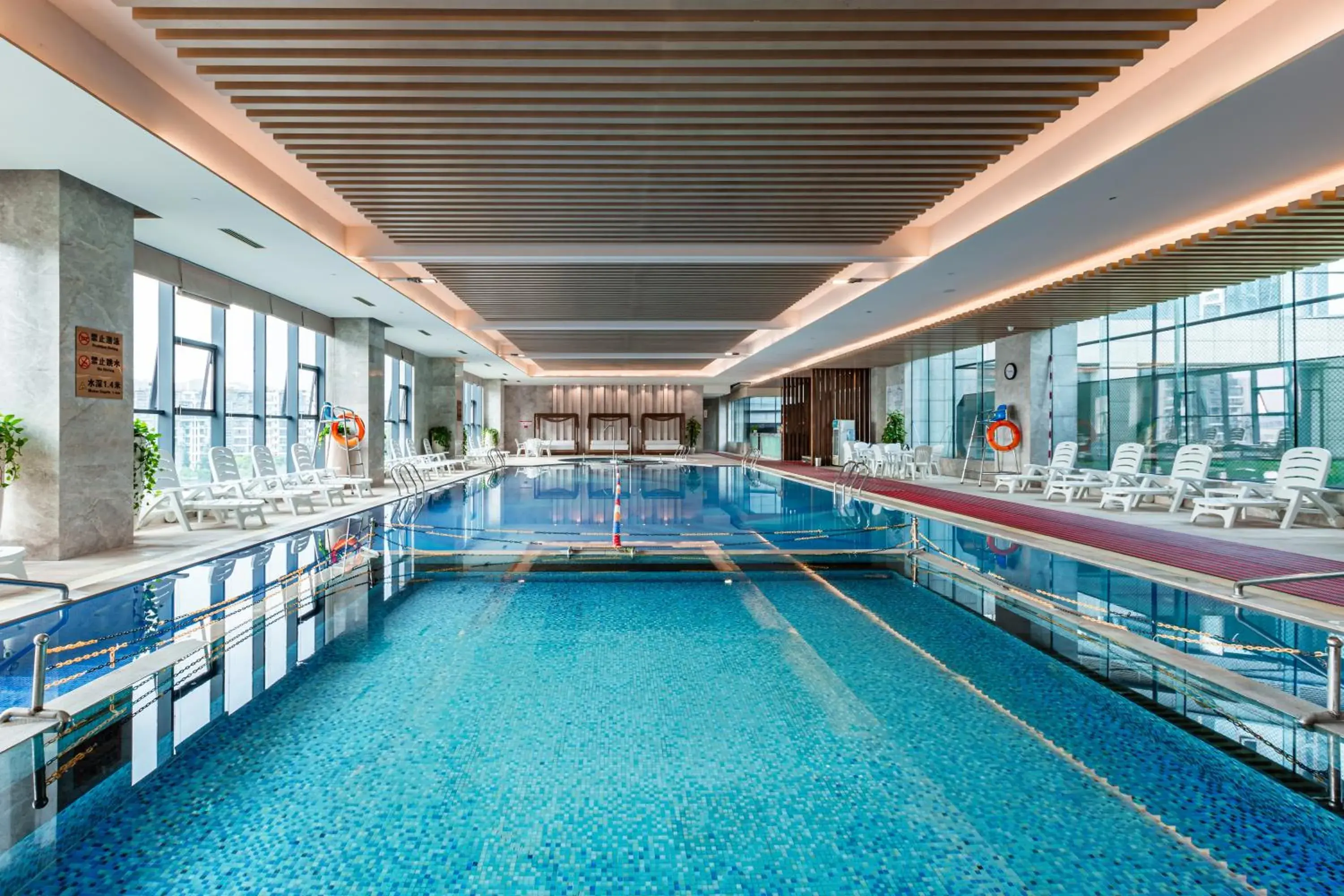 Swimming pool in Felton Grand Hotel Chengdu Swimming pool in Felton Grand Hotel Chengdu
