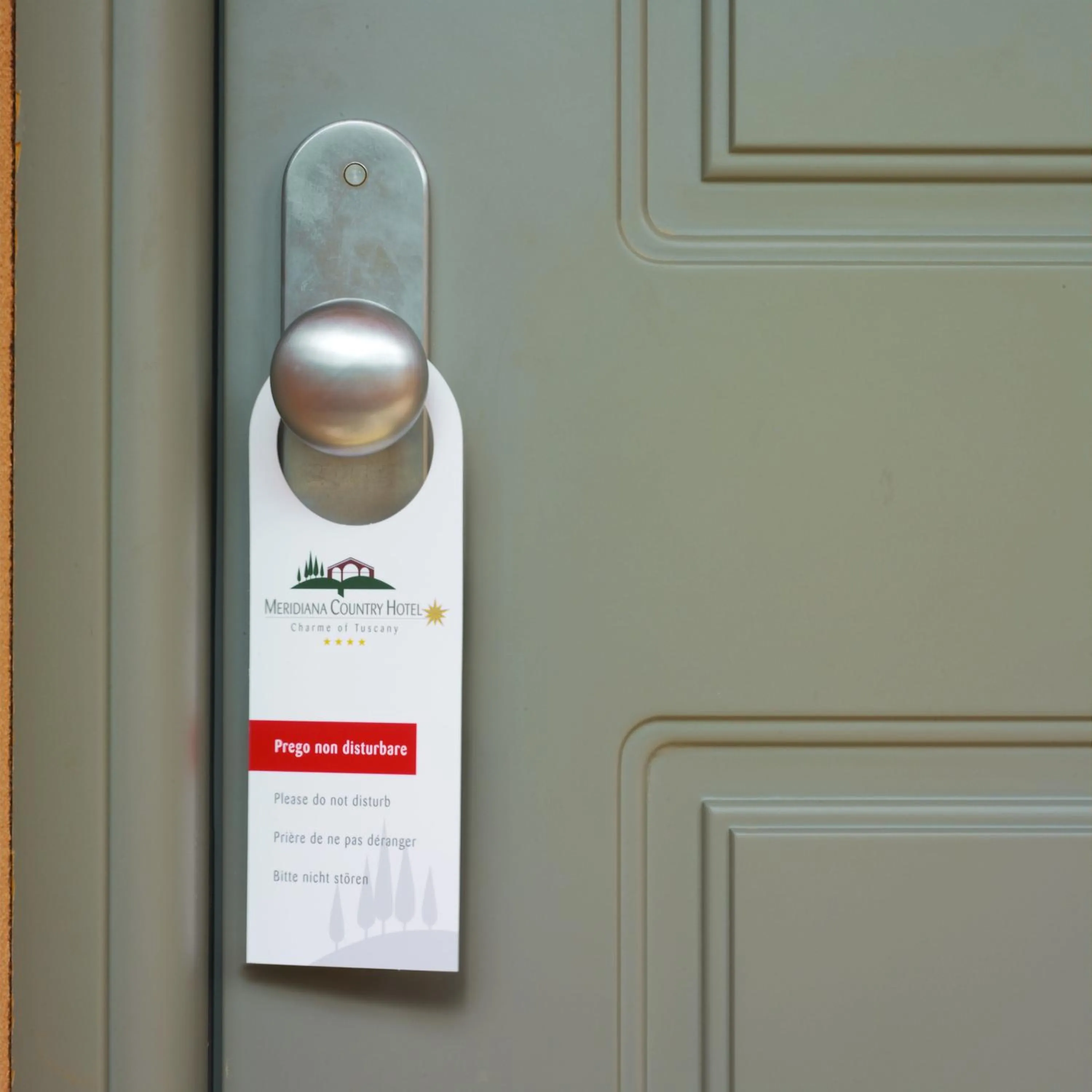 Decorative detail in Meridiana Country Hotel