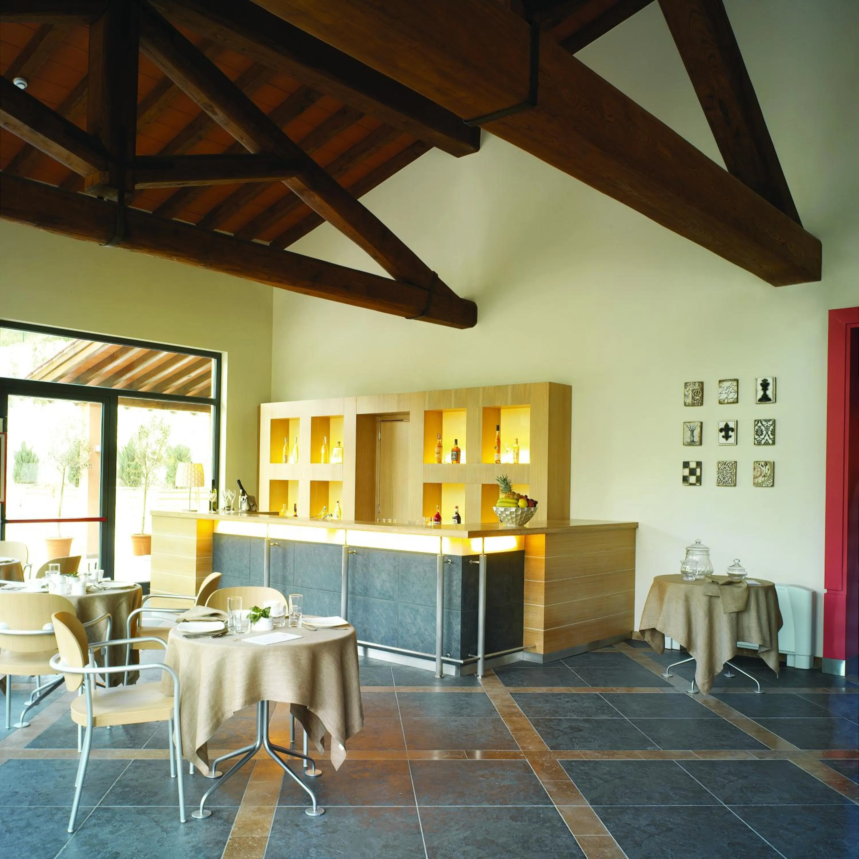 Restaurant/places to eat in Meridiana Country Hotel