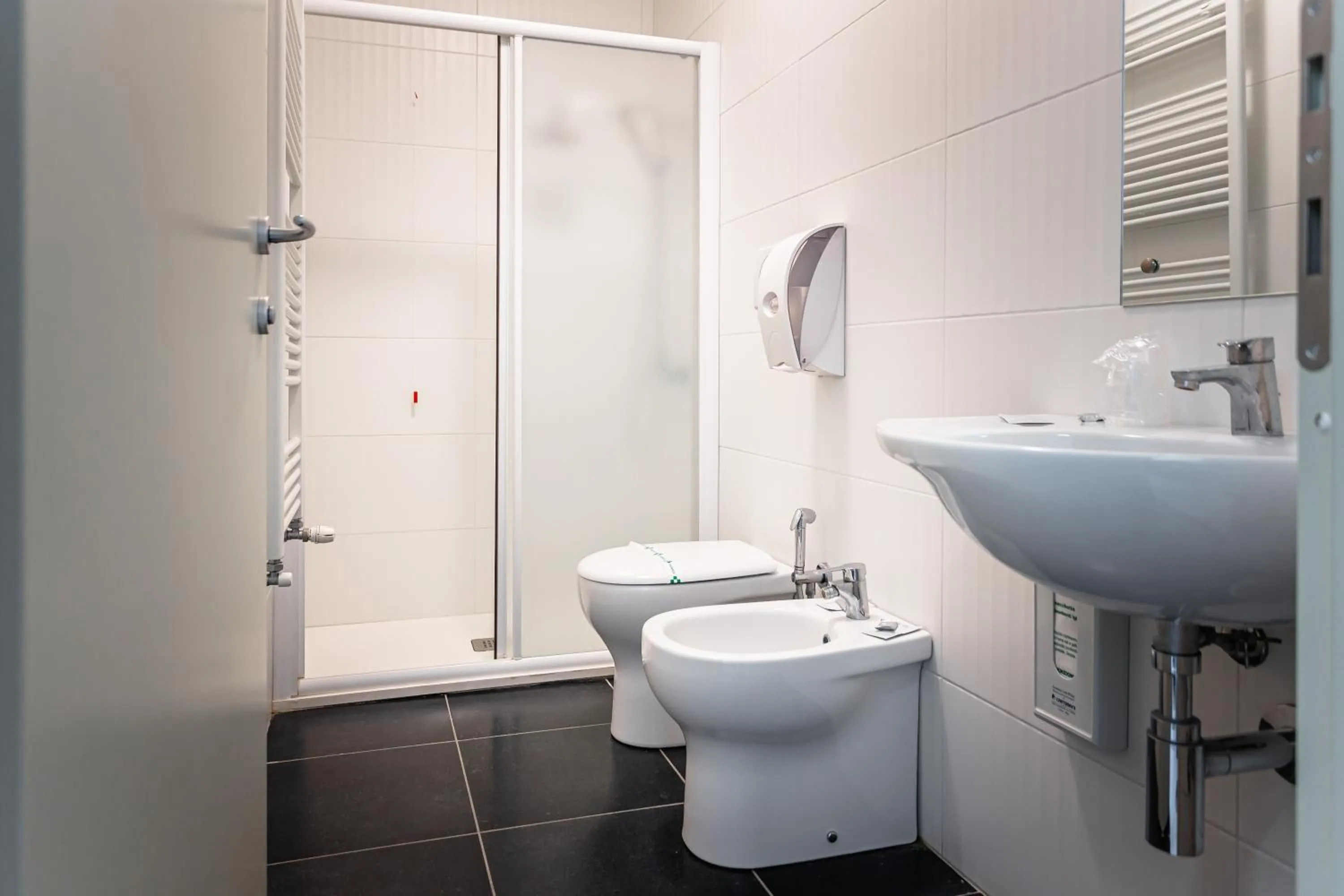 Shower in Pasta Residence Italia Malpensa