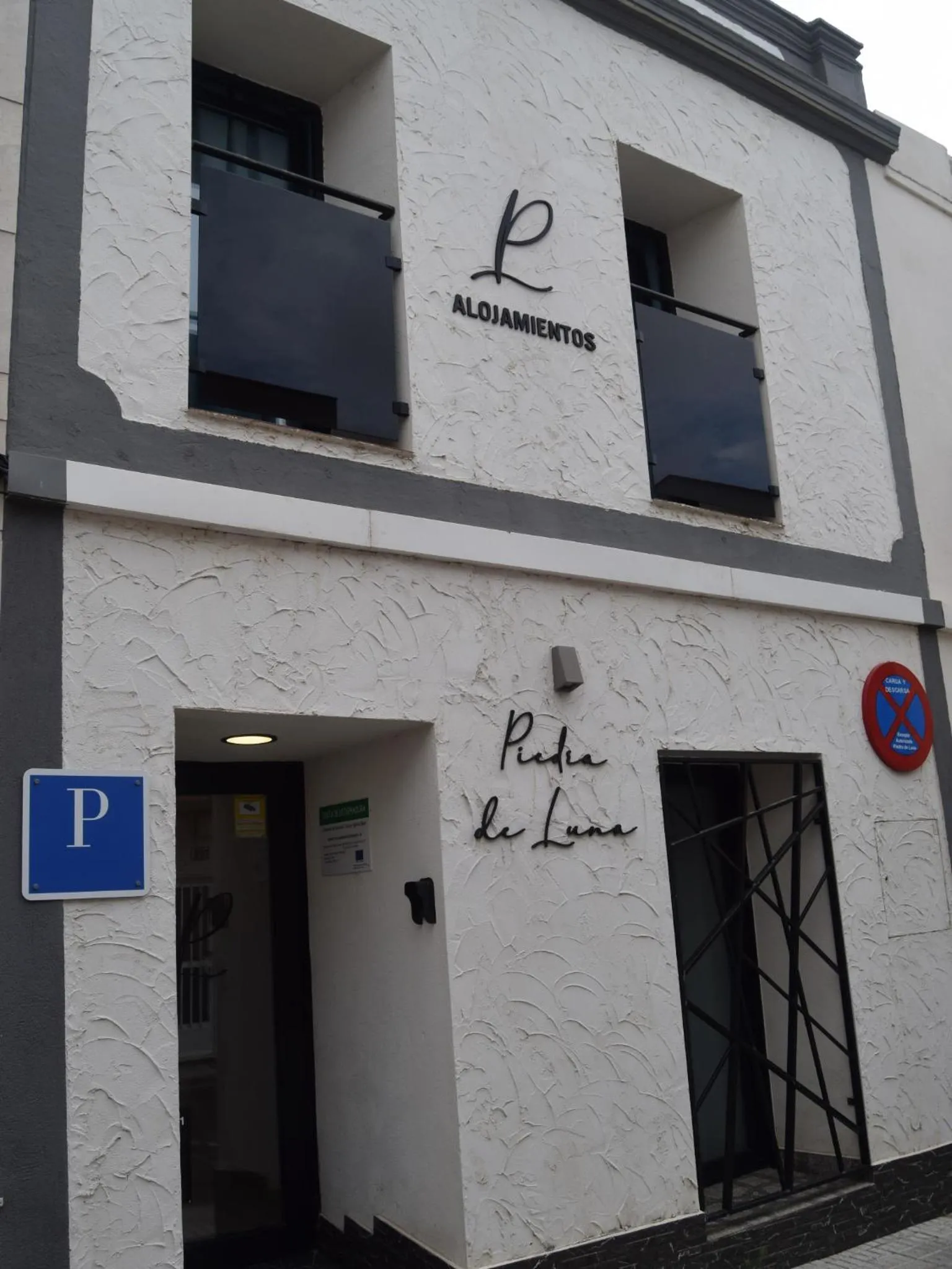 Facade/entrance in PIEDRA DE LUNA