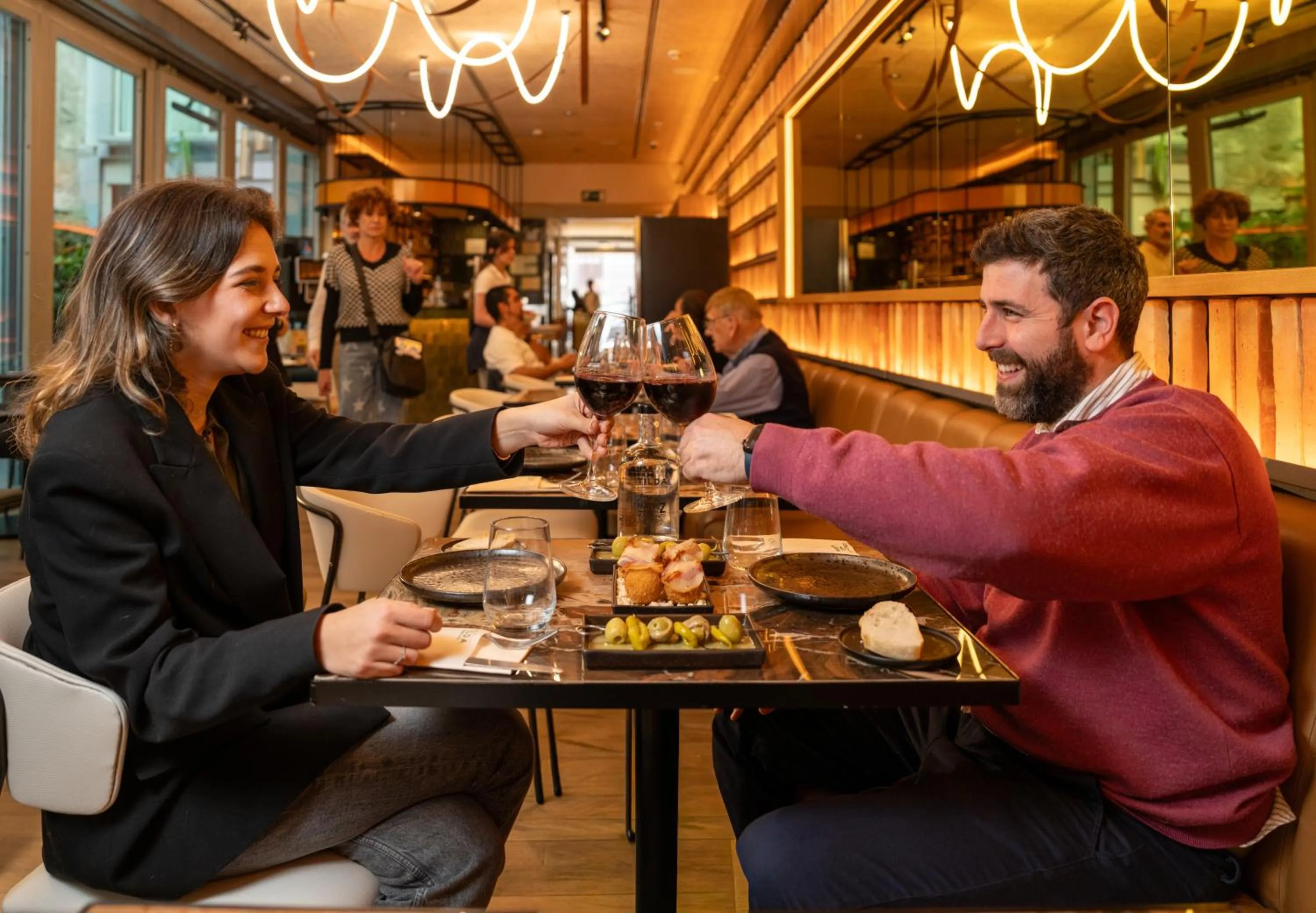 Restaurant/places to eat in Akeah Hotel Gran Vía