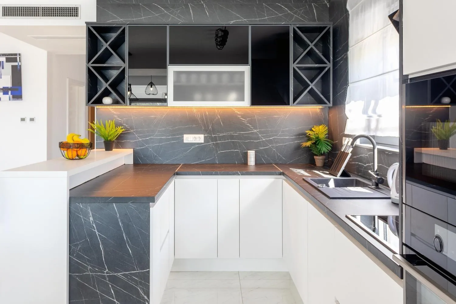 Kitchen or kitchenette in Villa Marionella