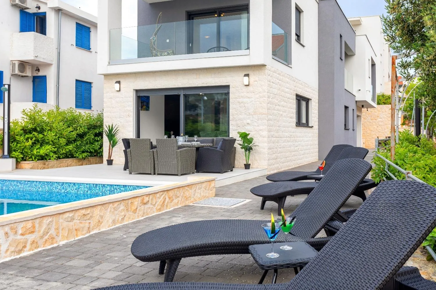 Property building in Villa Marionella