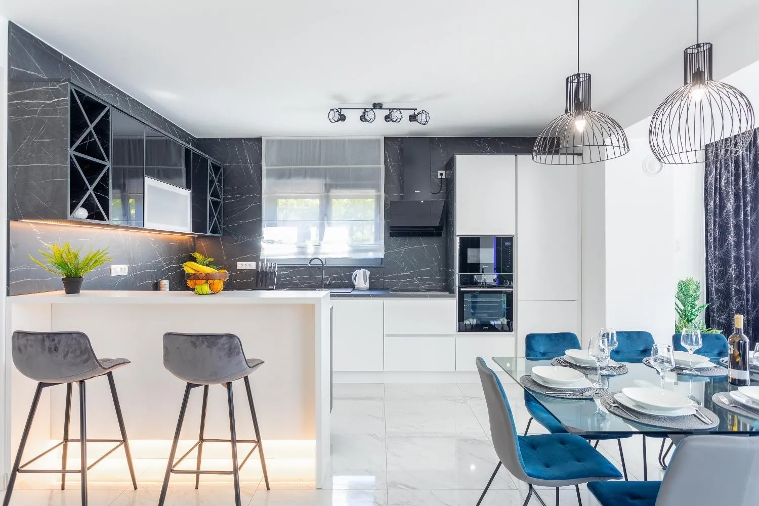 Kitchen or kitchenette in Villa Marionella