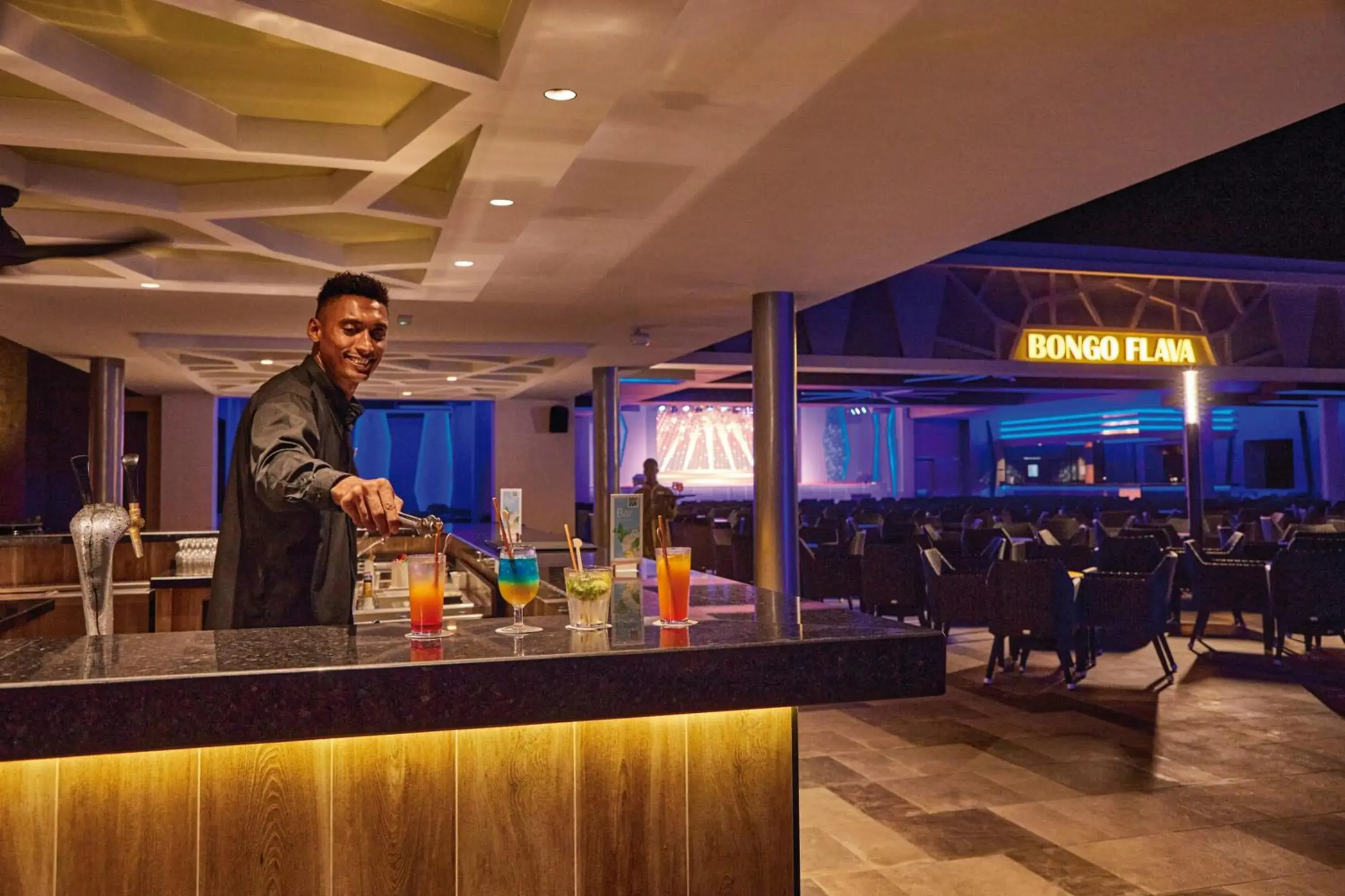 Lounge or bar in Hotel Riu Jambo - All Inclusive Lounge or bar in Hotel Riu Jambo - All Inclusive