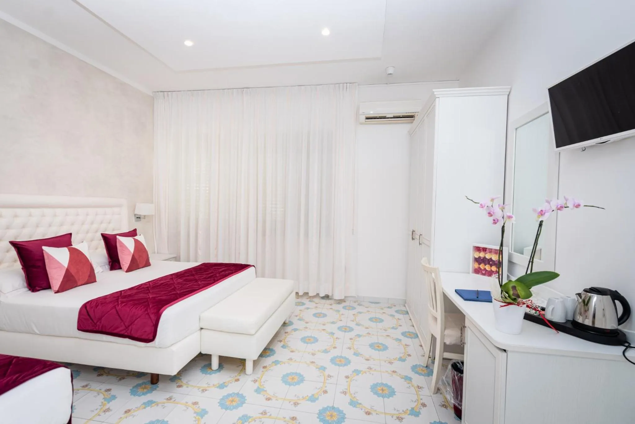 Bed in Hotel San Pietro