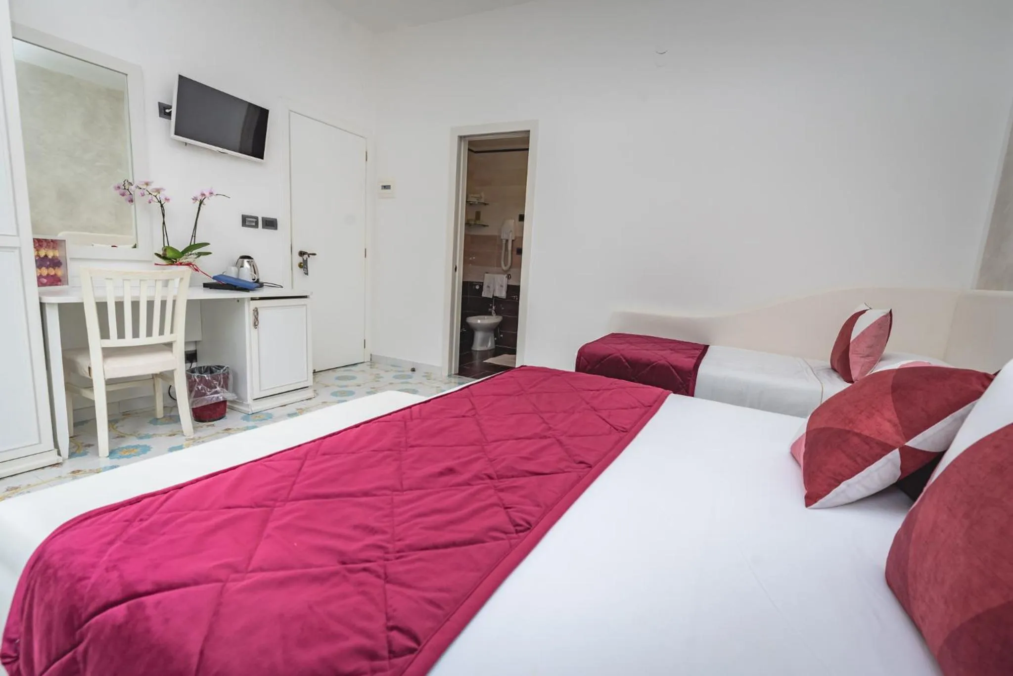 Bed in Hotel San Pietro