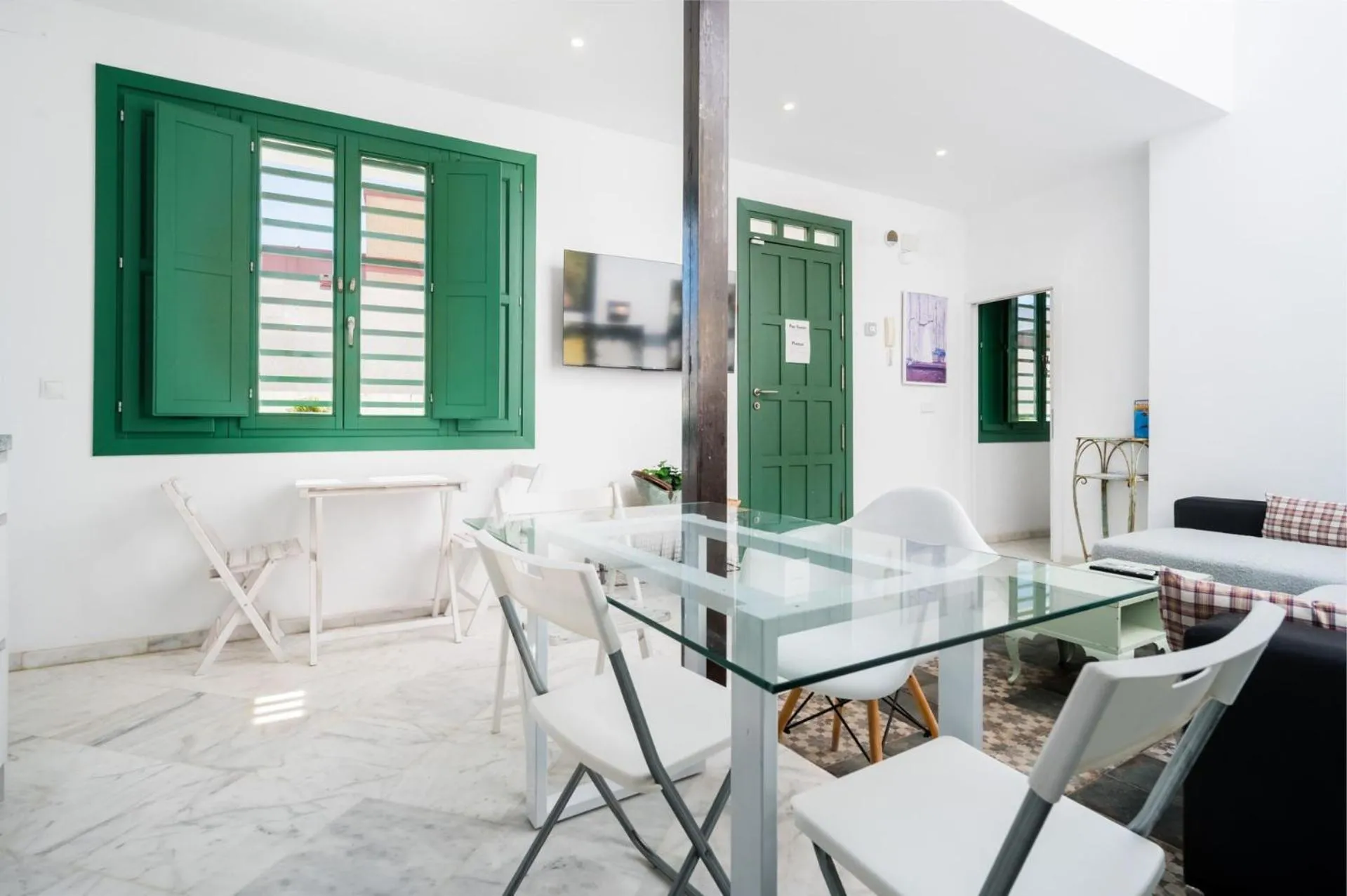 Penthouse con terraza- 2D 2B- Triana