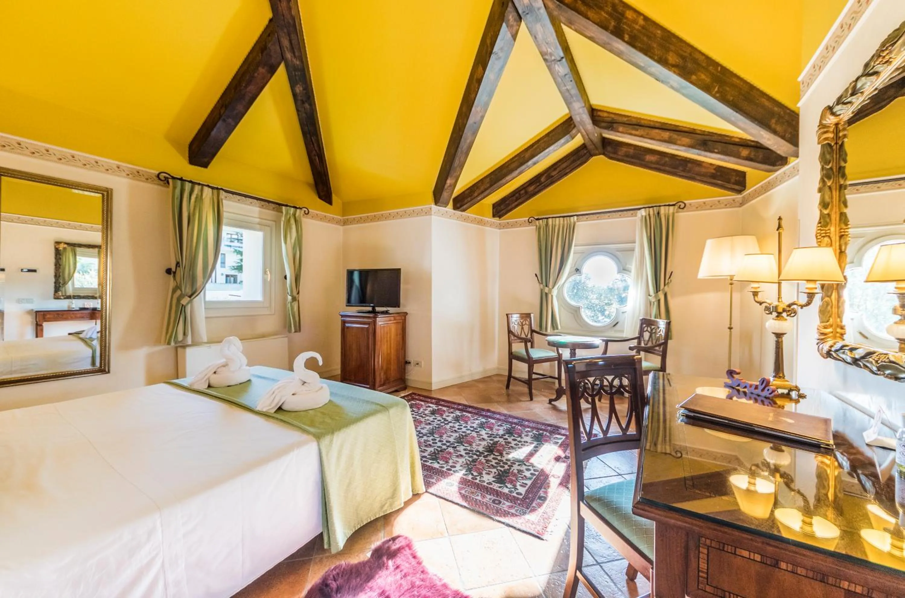 Photo of the whole room, Bed in Villa Fiorita