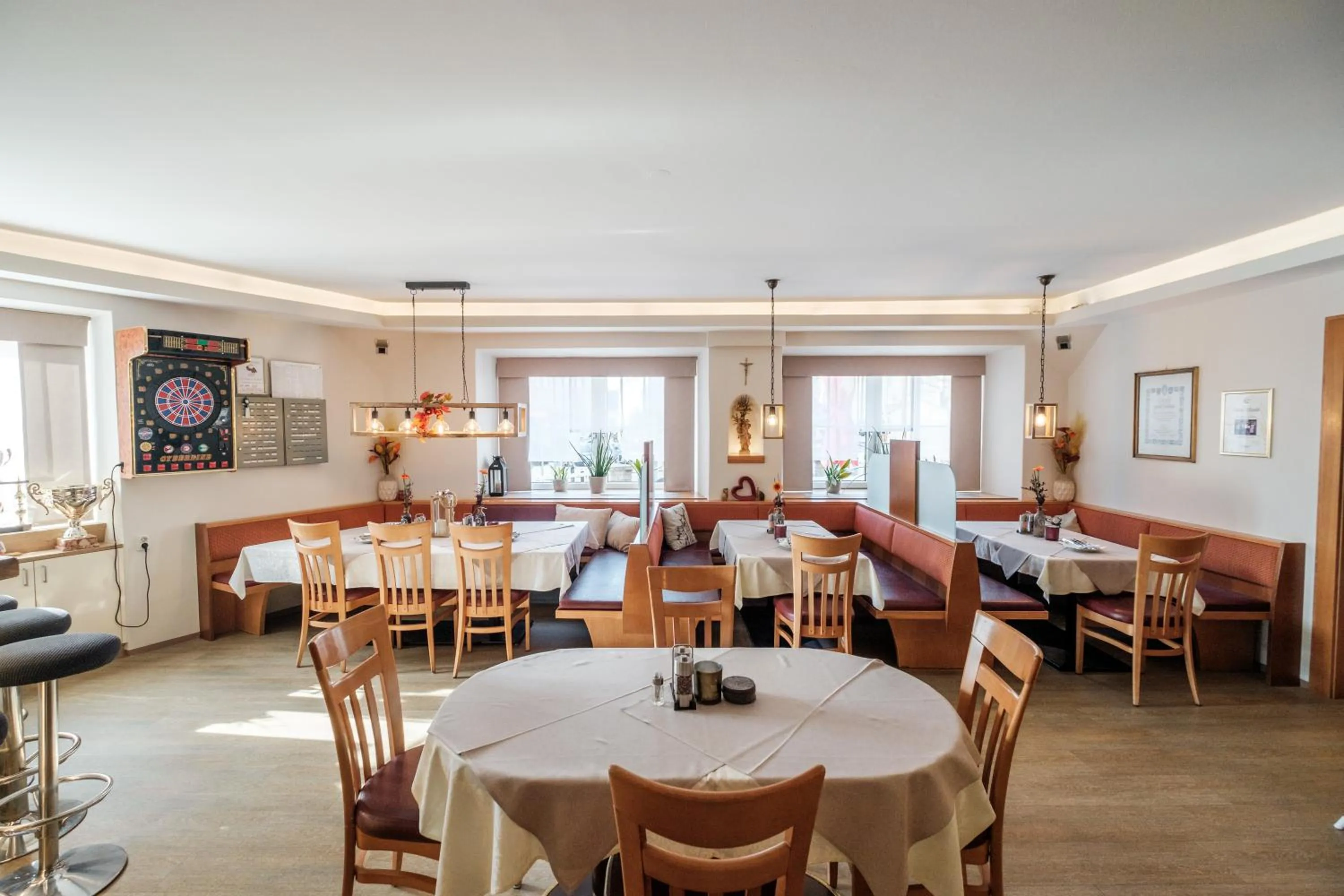 Restaurant/places to eat in Hotel Restaurant Schwarzer Adler