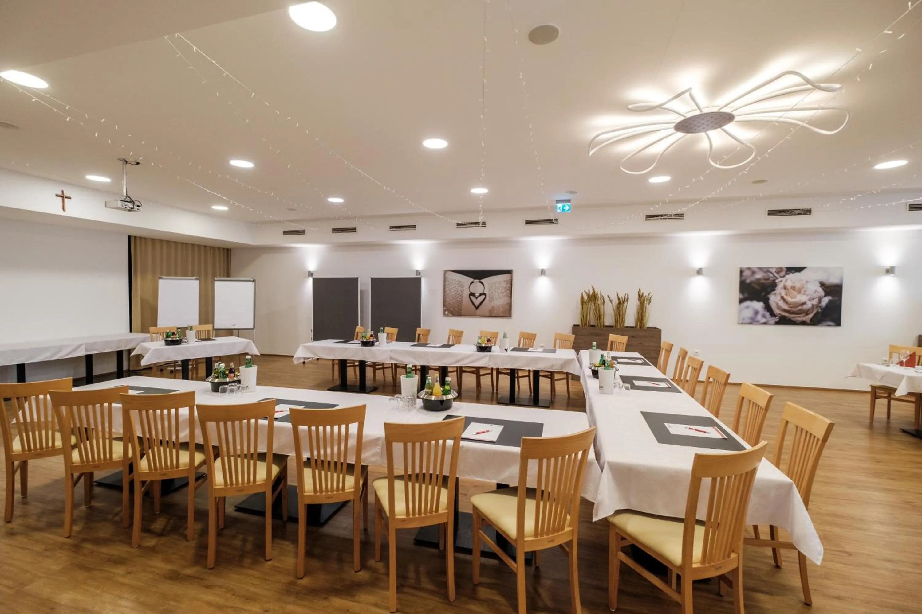 Meeting/conference room in Hotel Restaurant Schwarzer Adler