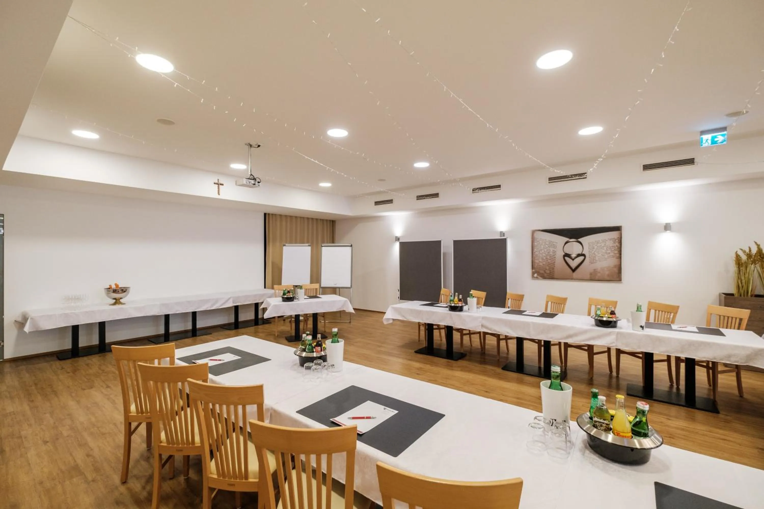 Meeting/conference room in Hotel Restaurant Schwarzer Adler