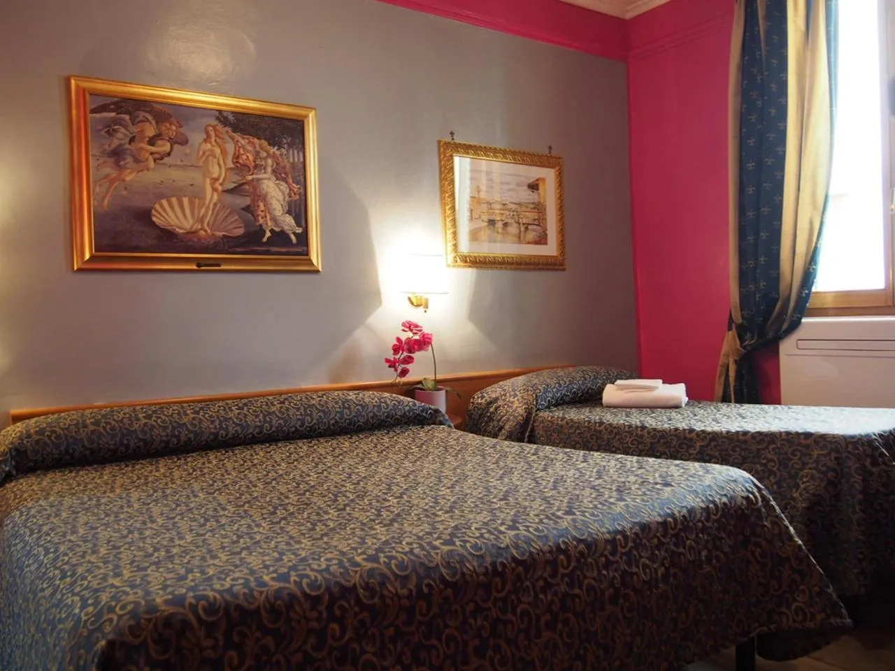 Photo of the whole room, Bed in Hotel Santa Croce