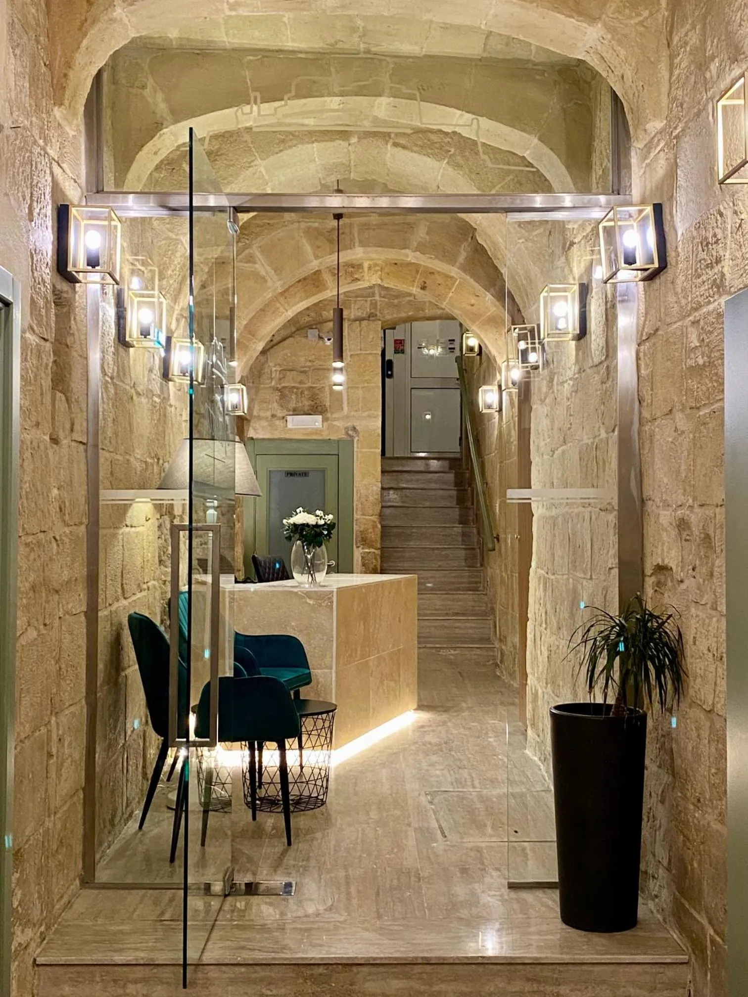 Facade/entrance in Tritoni Harbour suites - Valletta