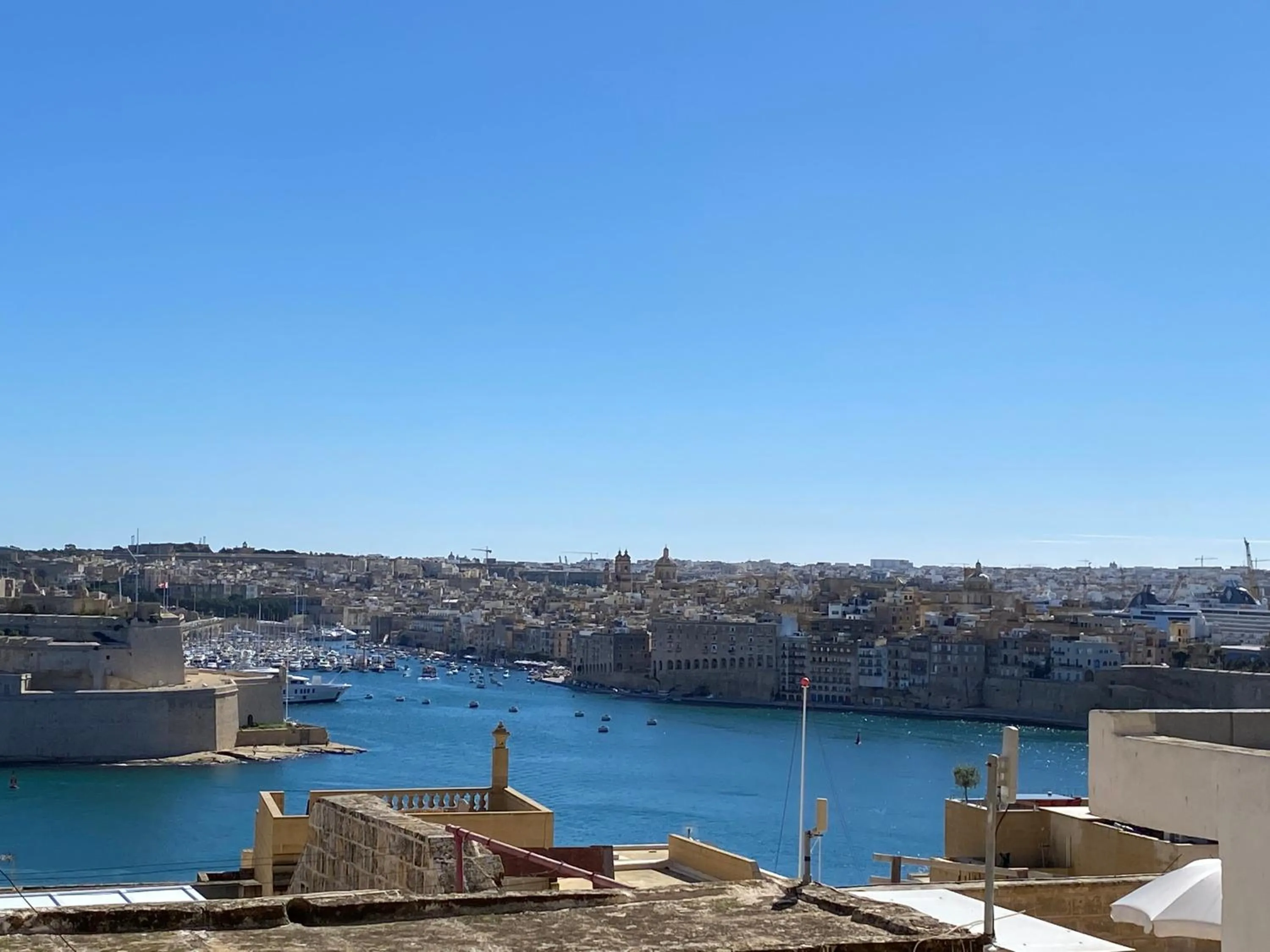 Day in Tritoni Harbour suites - Valletta