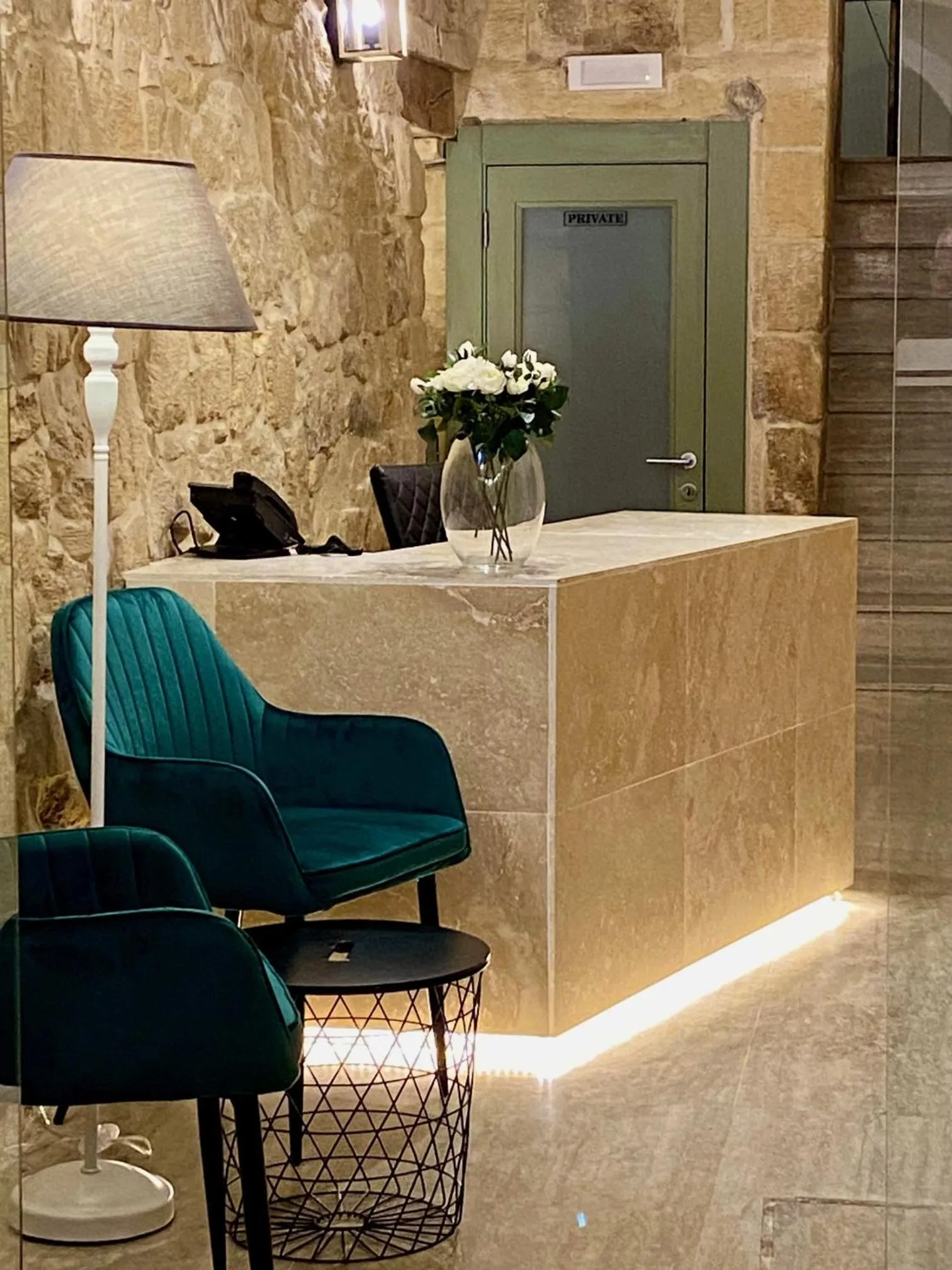 Facade/entrance in Tritoni Harbour suites - Valletta